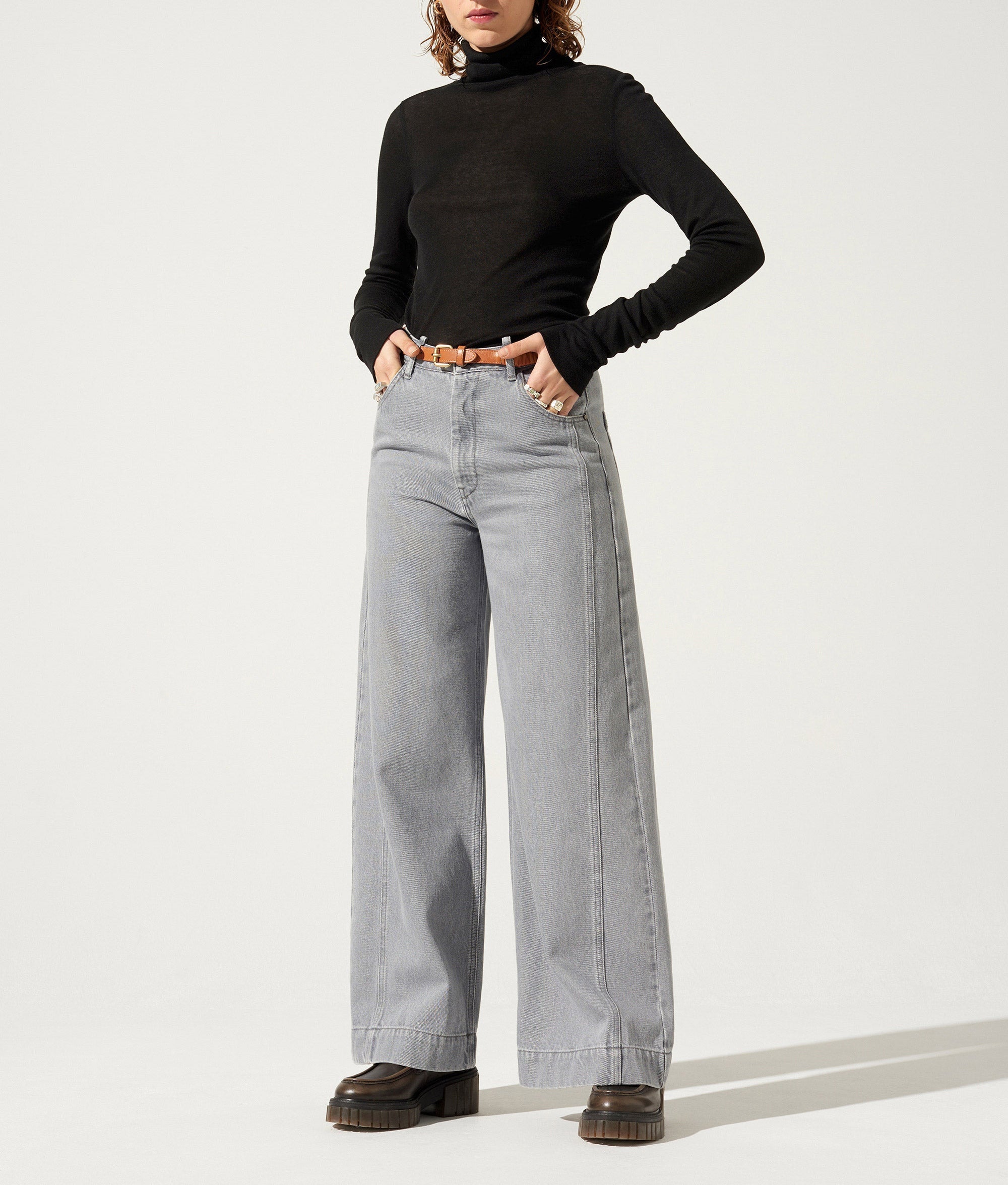 T-shirt col roulé acoté