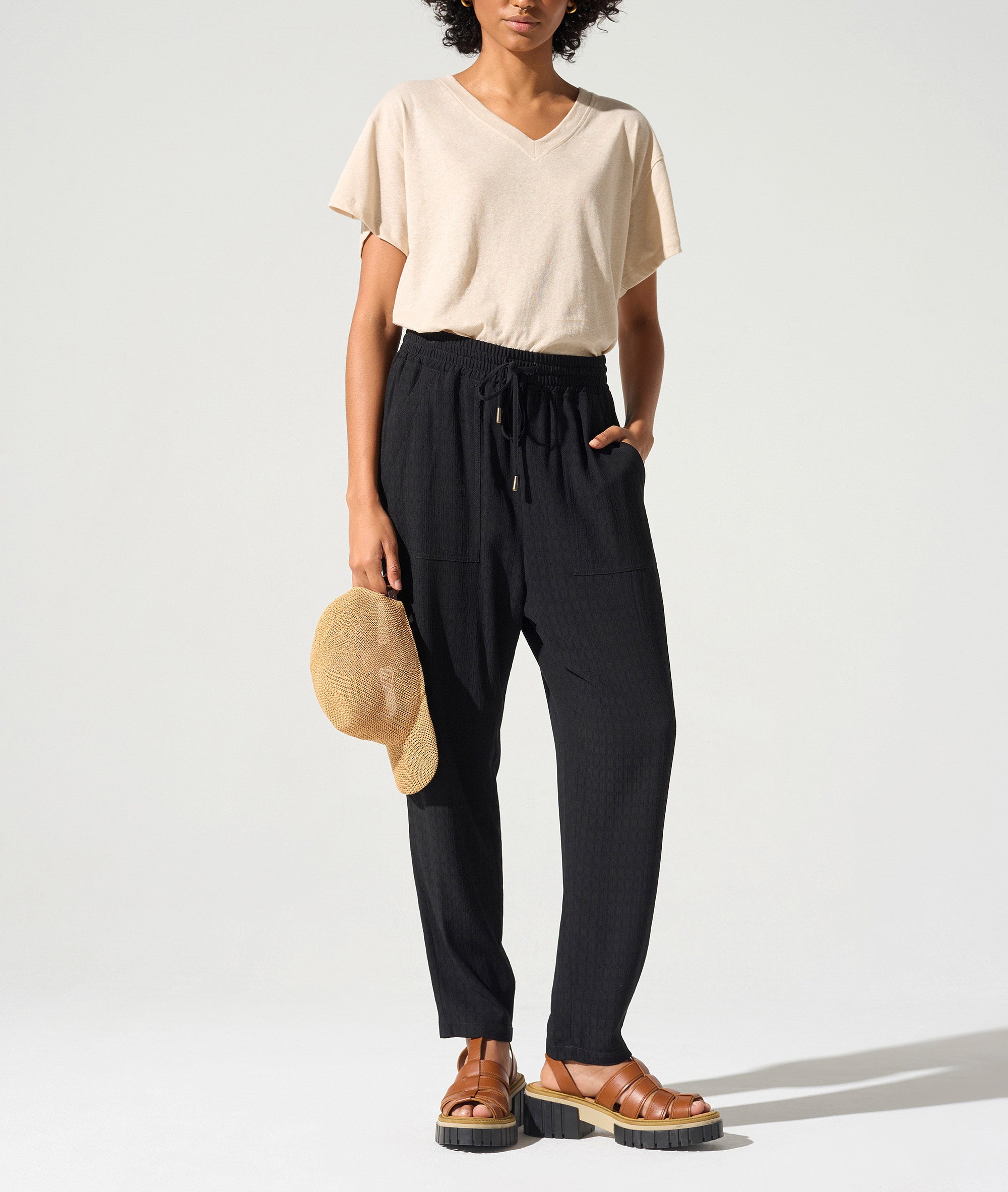 Pantalon droit élastiqué acoté