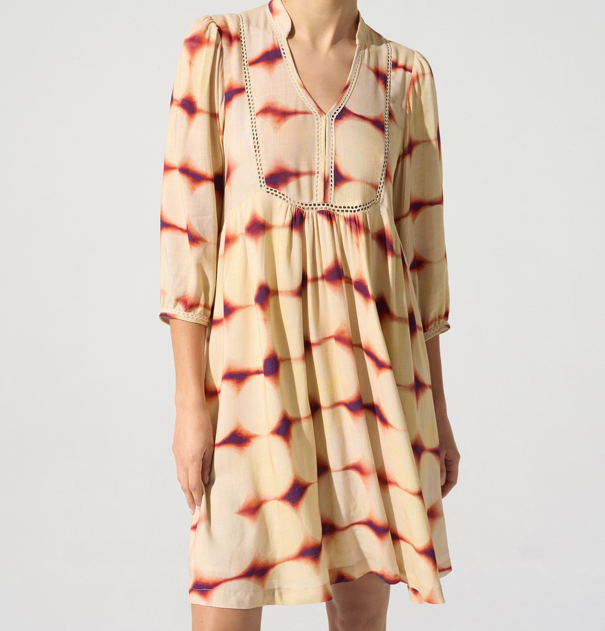 Robe courte bohème acoté