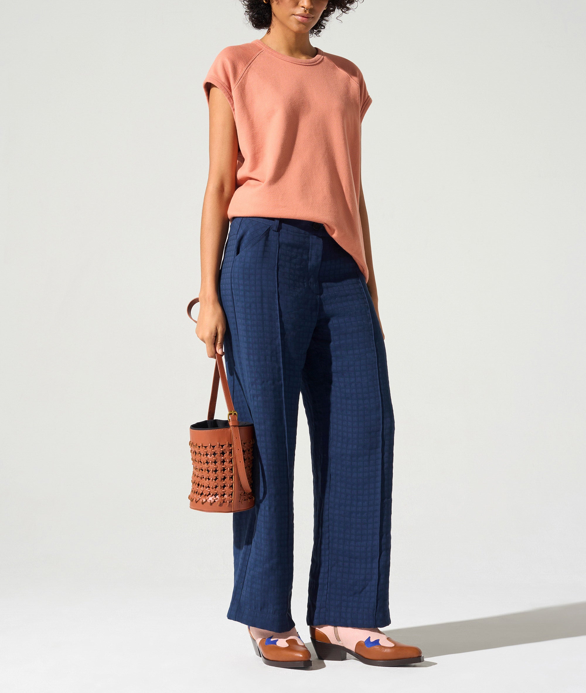 Pantalon droit et souple acoté