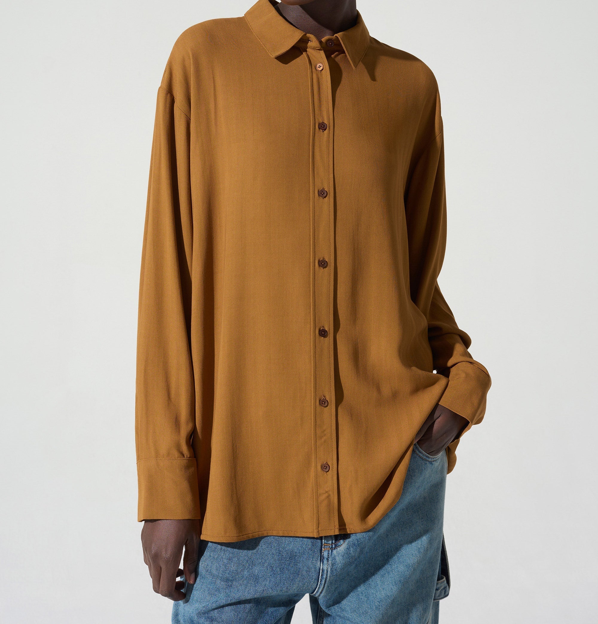 Chemise large acoté