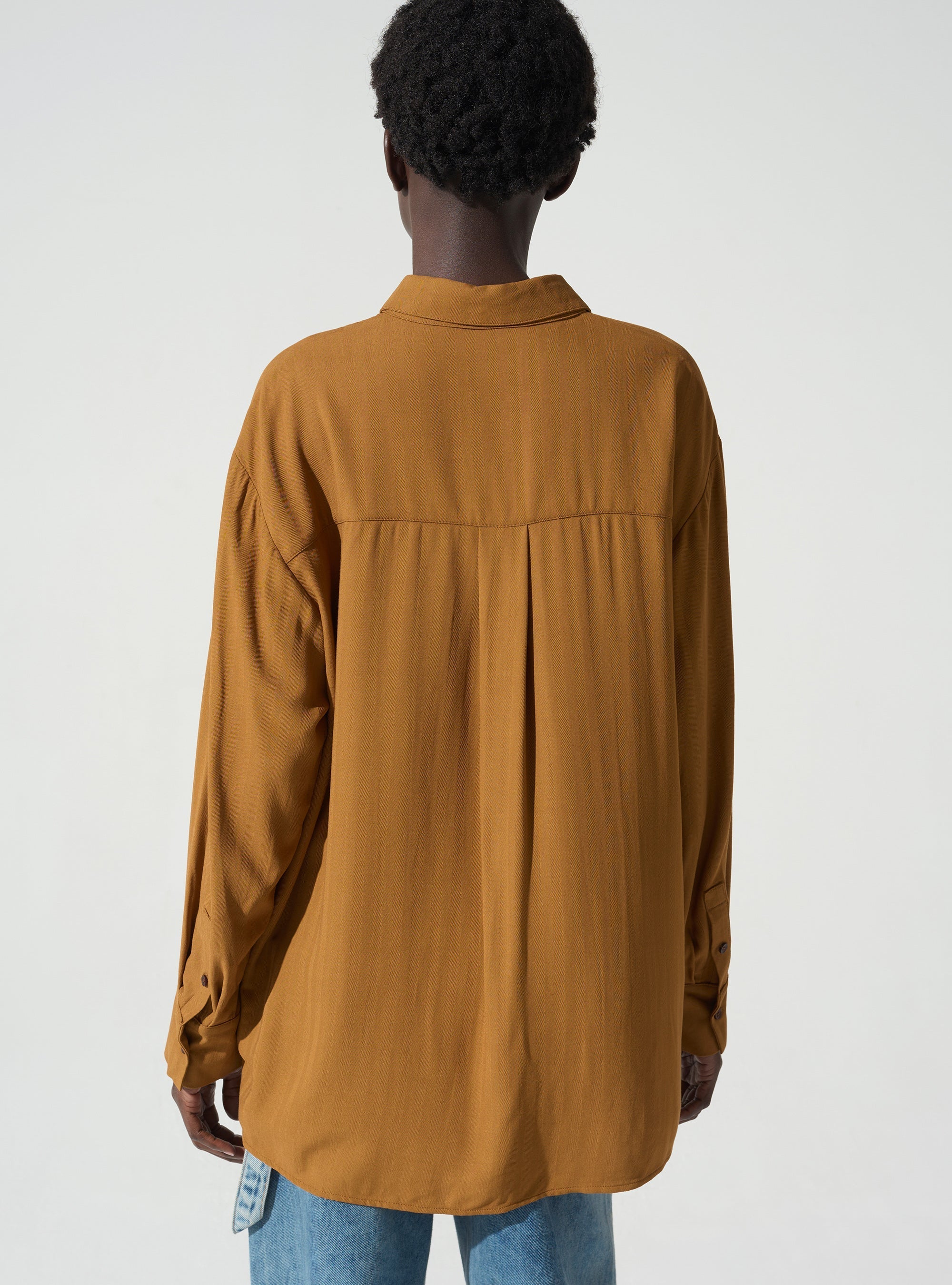Chemise large acoté