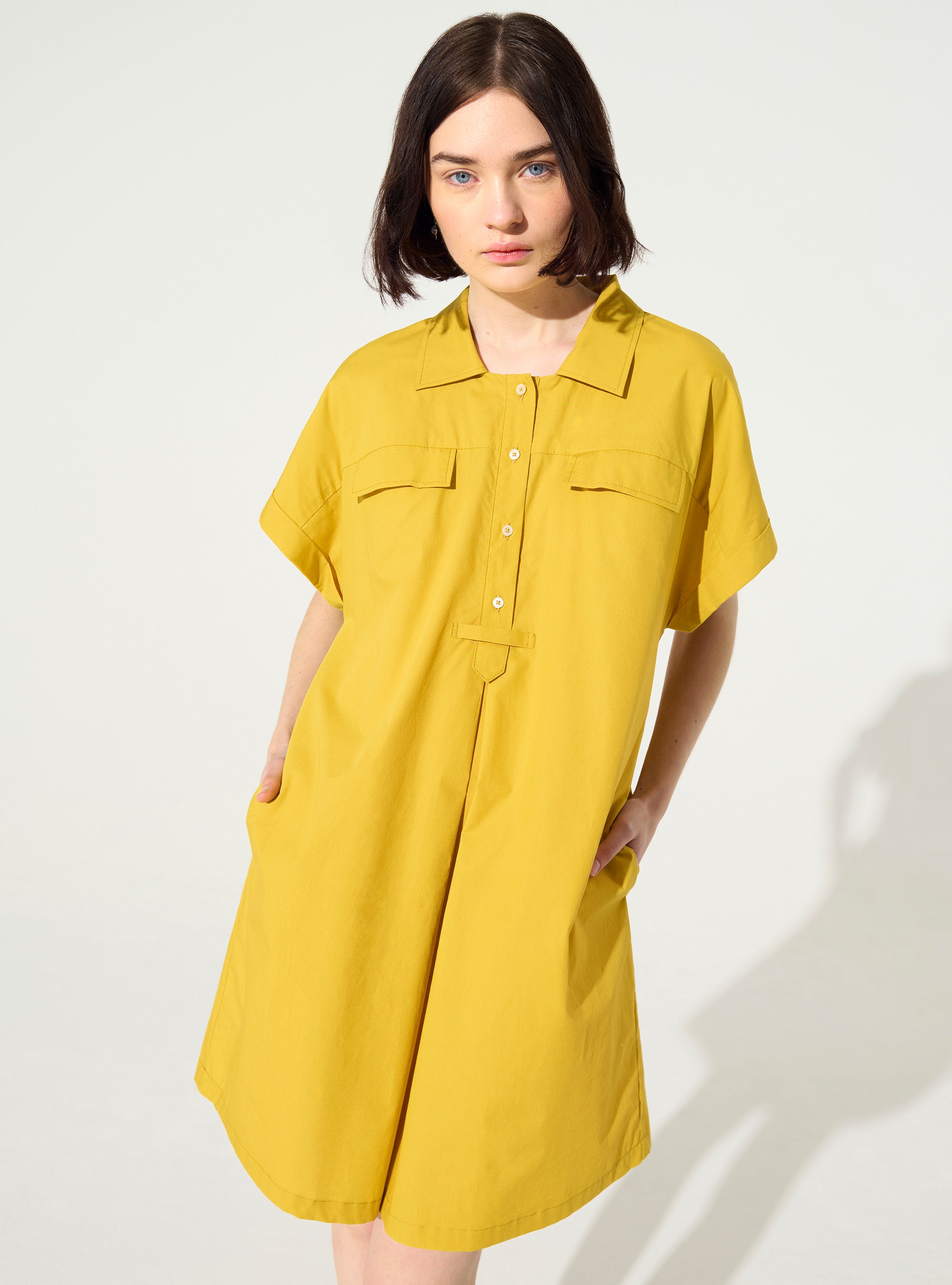 Robe oversize en coton biologique jaune acoté