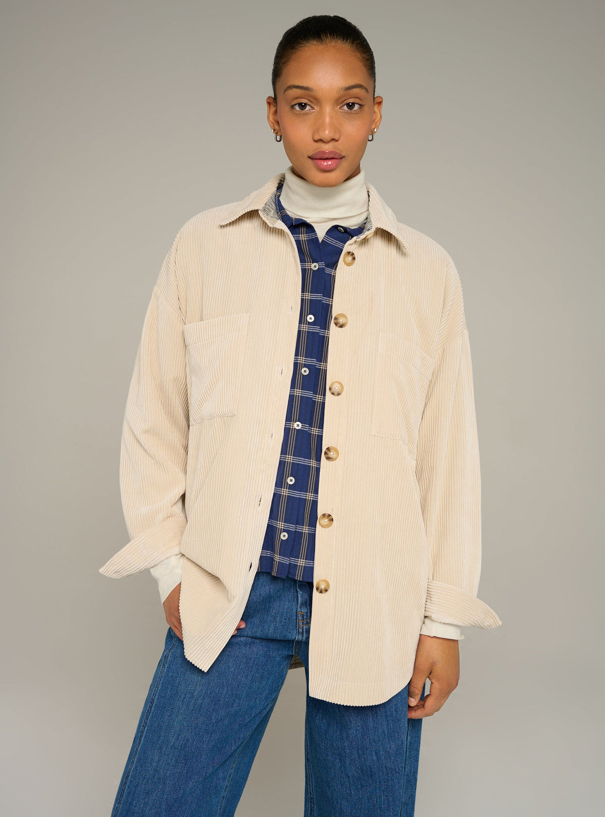Cotélac acoté chemise oversize manches longues en velours grosses côtes