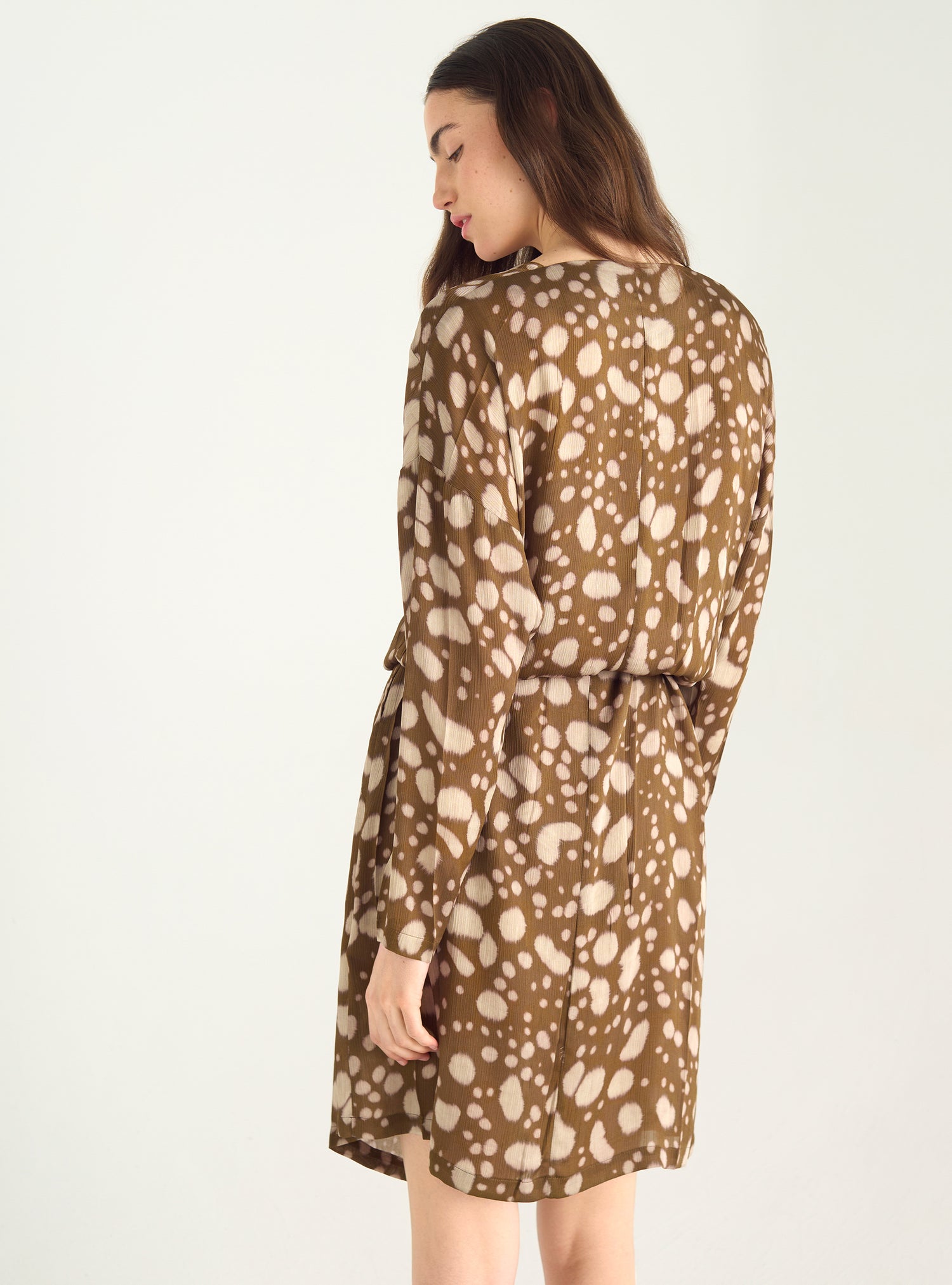 Robe portefeuille ceinturée