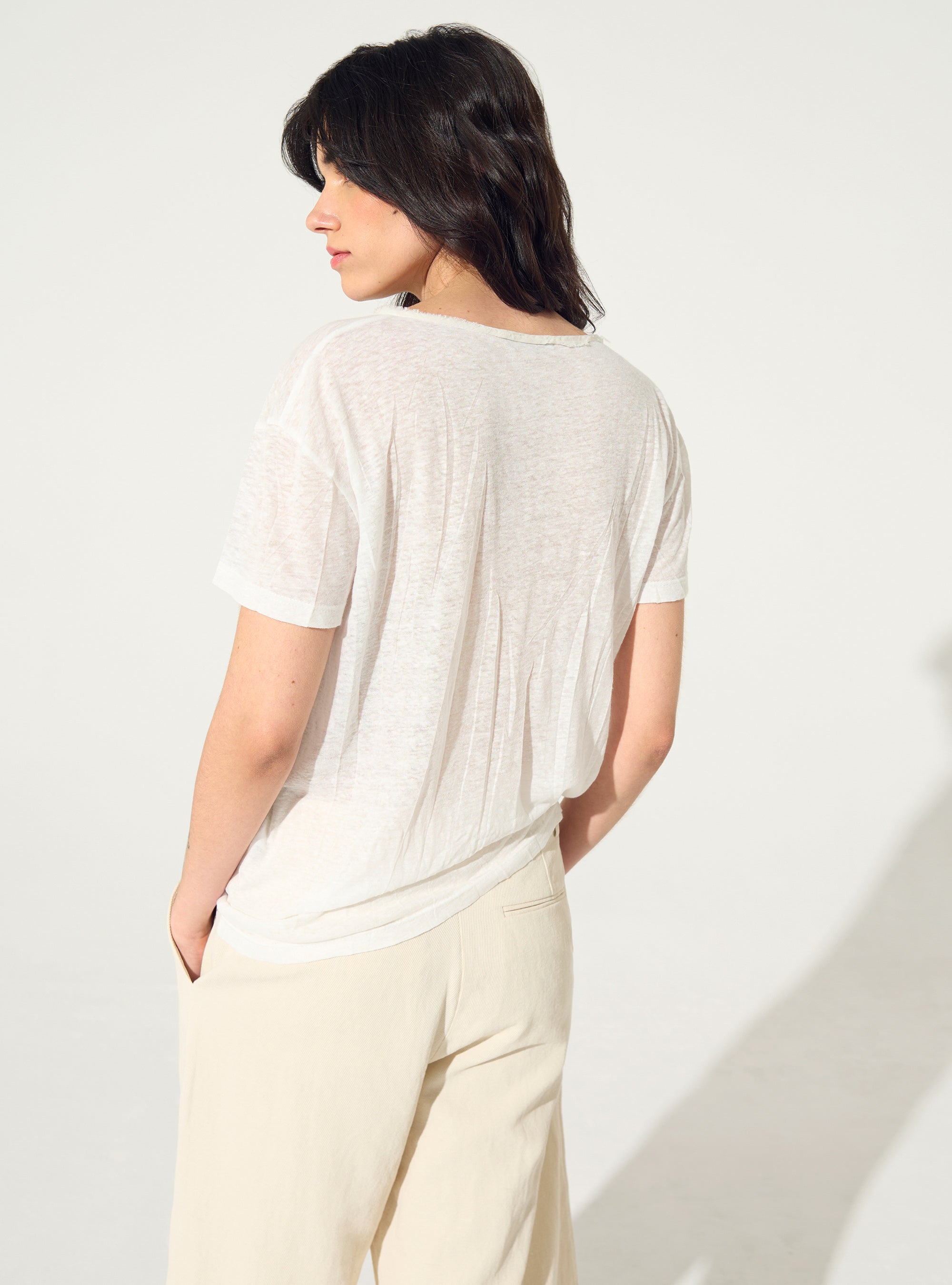 White pleated straight-cut T-shirt
