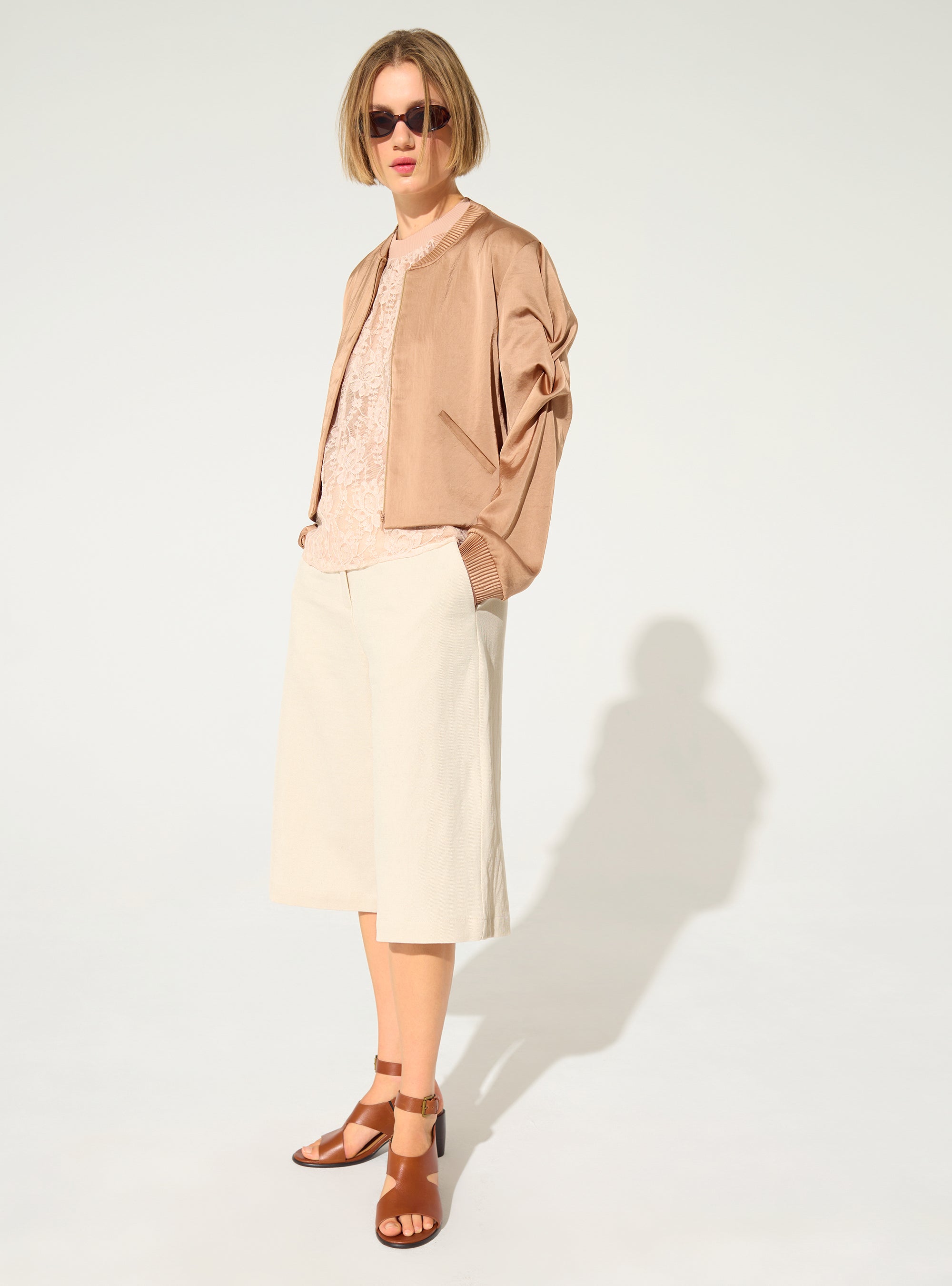 Blouson droit plissé rose