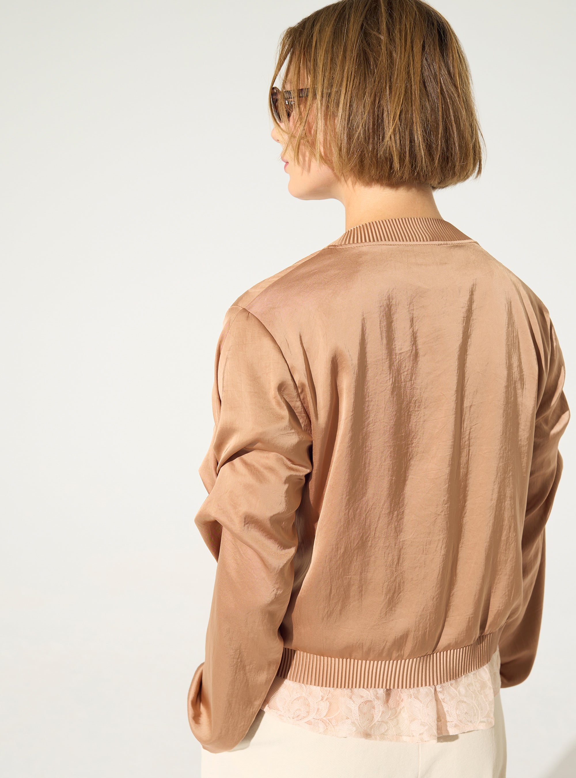 Blouson droit plissé rose