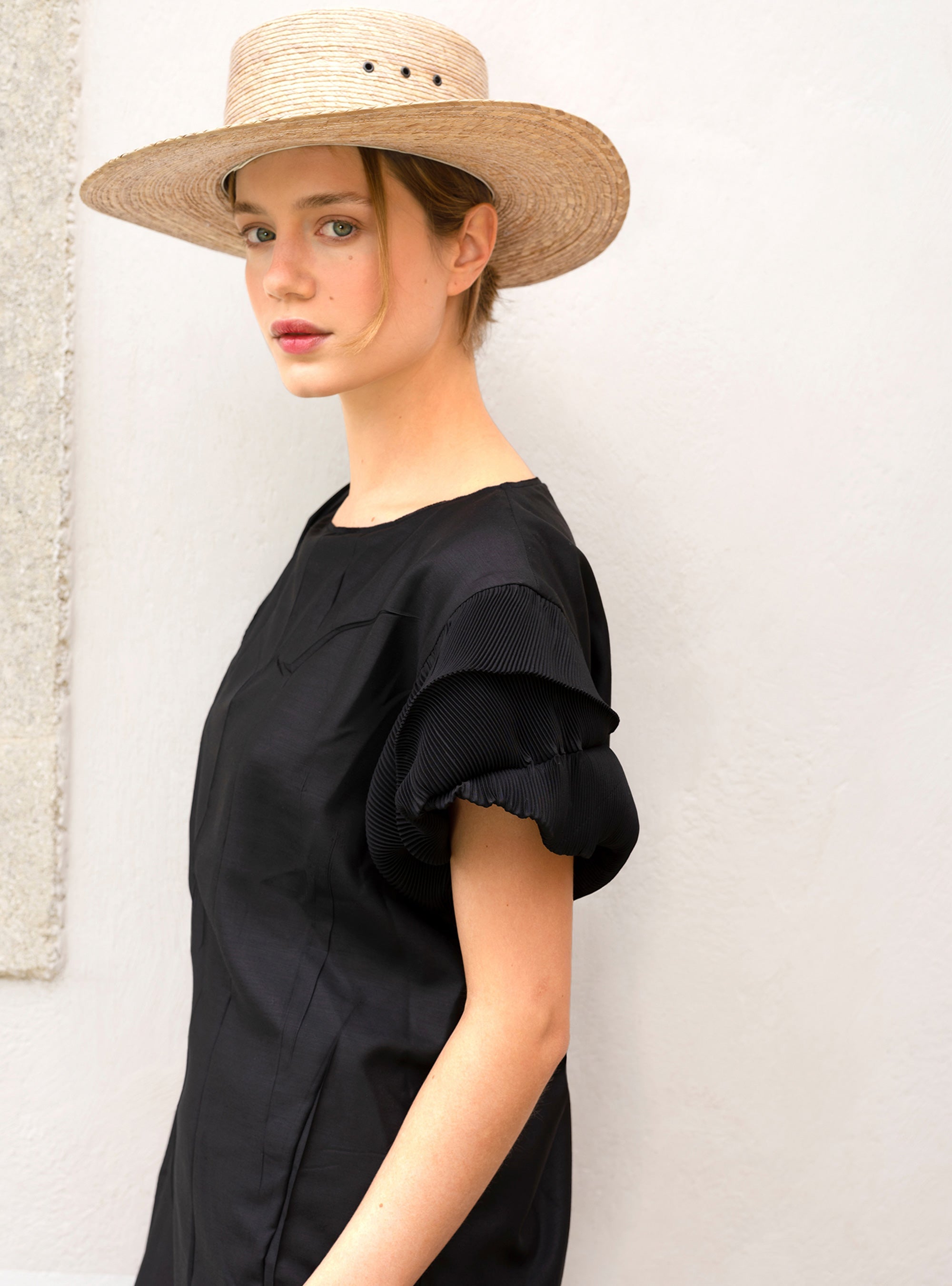 Robe droite plissée noir Cotélac