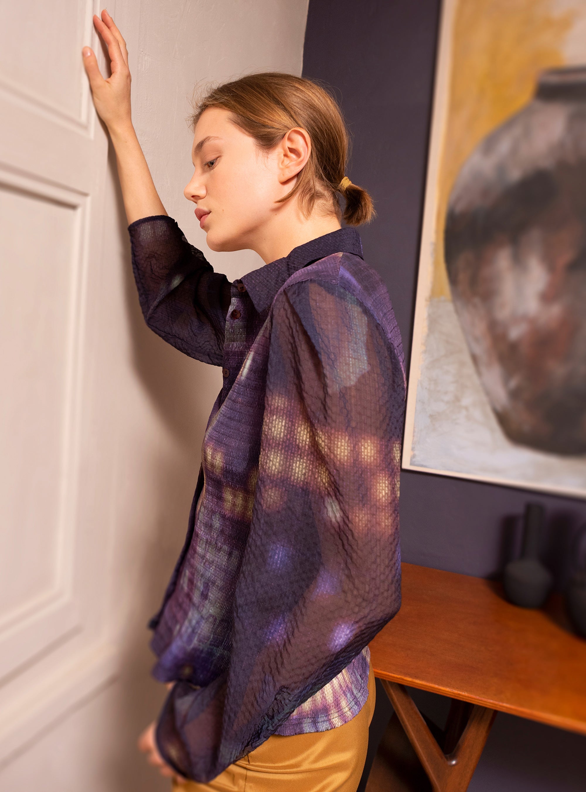 Chemise ajustée plissée imprimé maison violette Cotélac