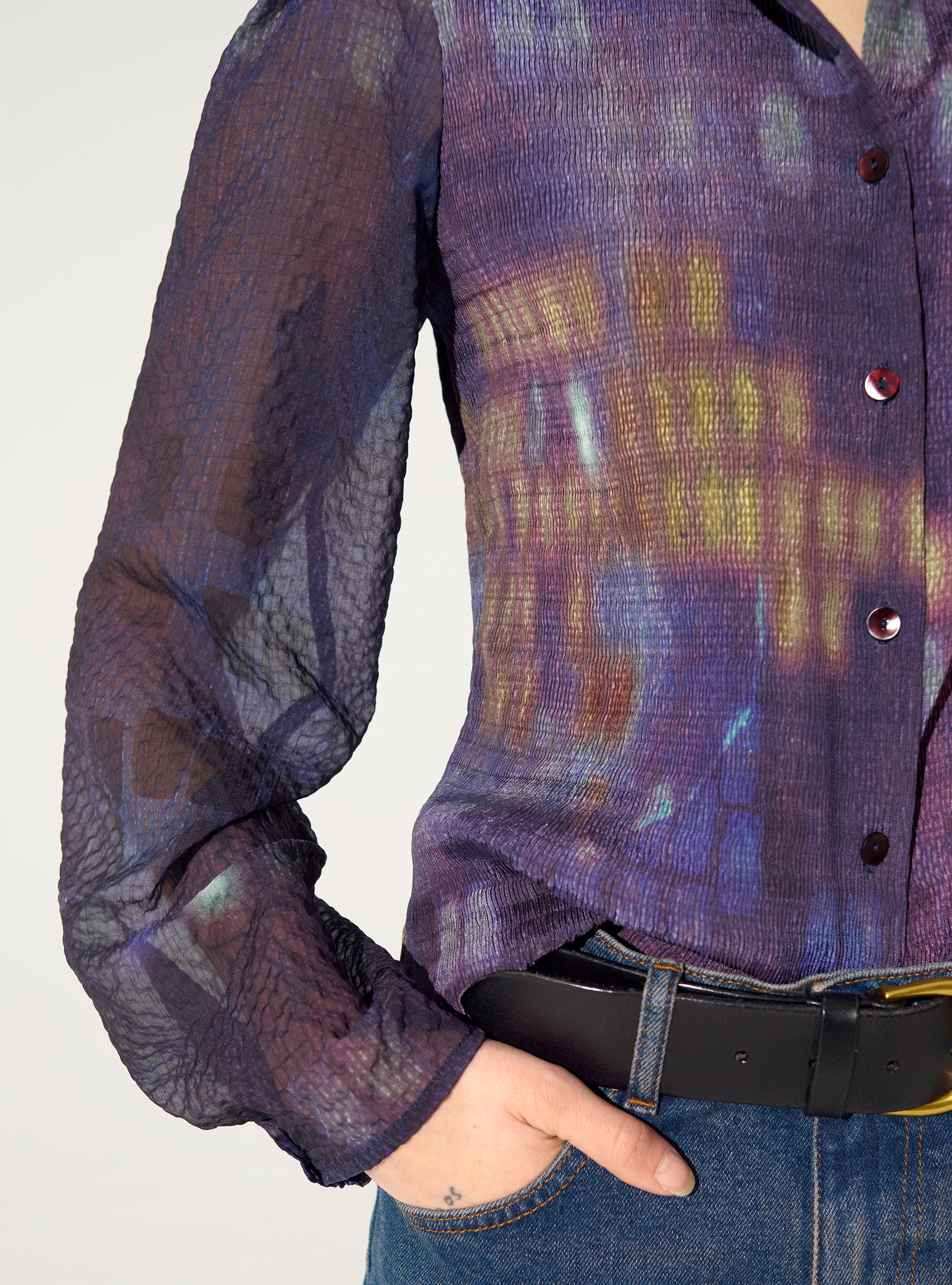 Purple house-print pleated fitted shirt