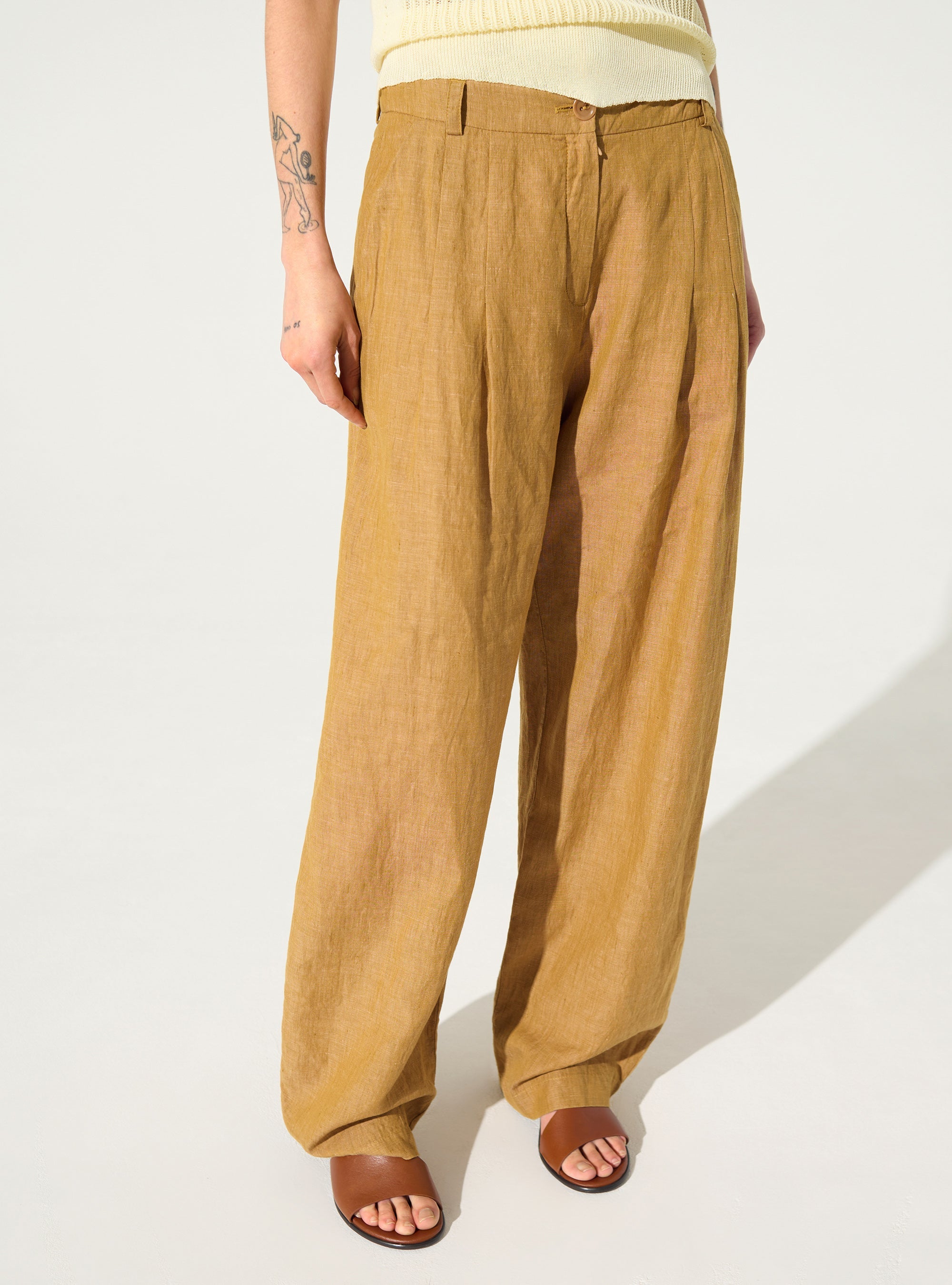 Brown linen and cotton trousers