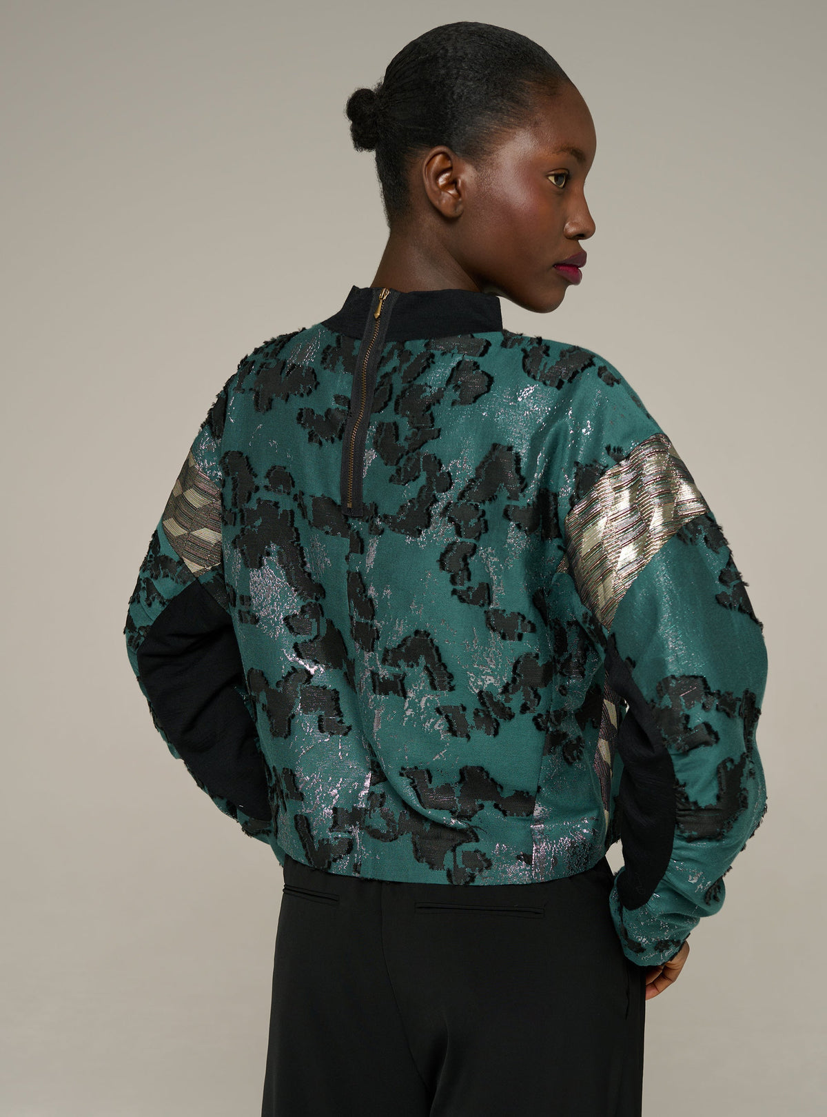 Cotélac blouse oversize col montant manche longues