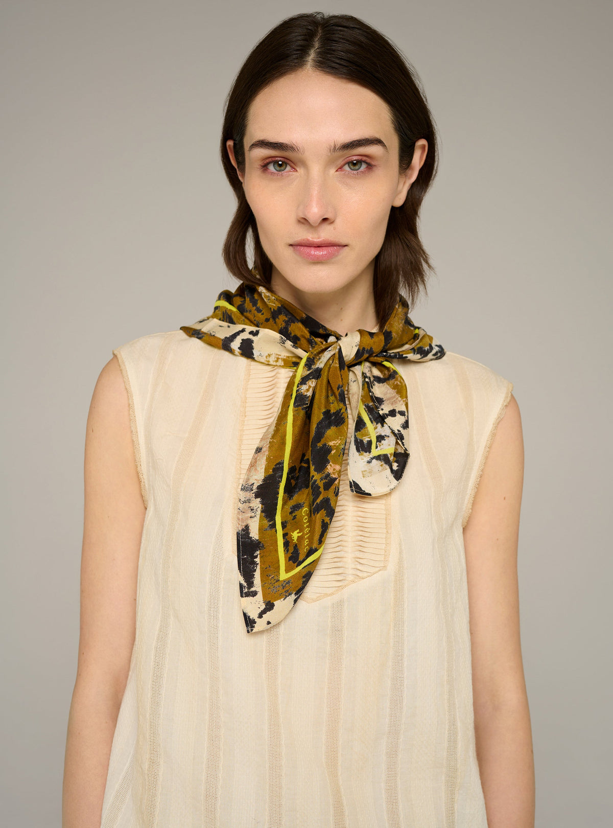 Cotélac foulard en soie imprimé