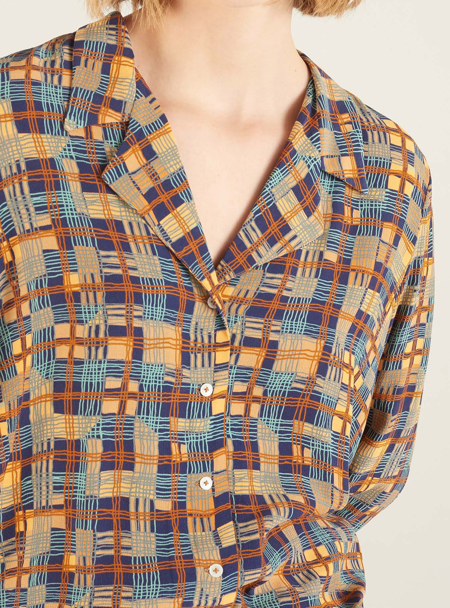 Chemise
