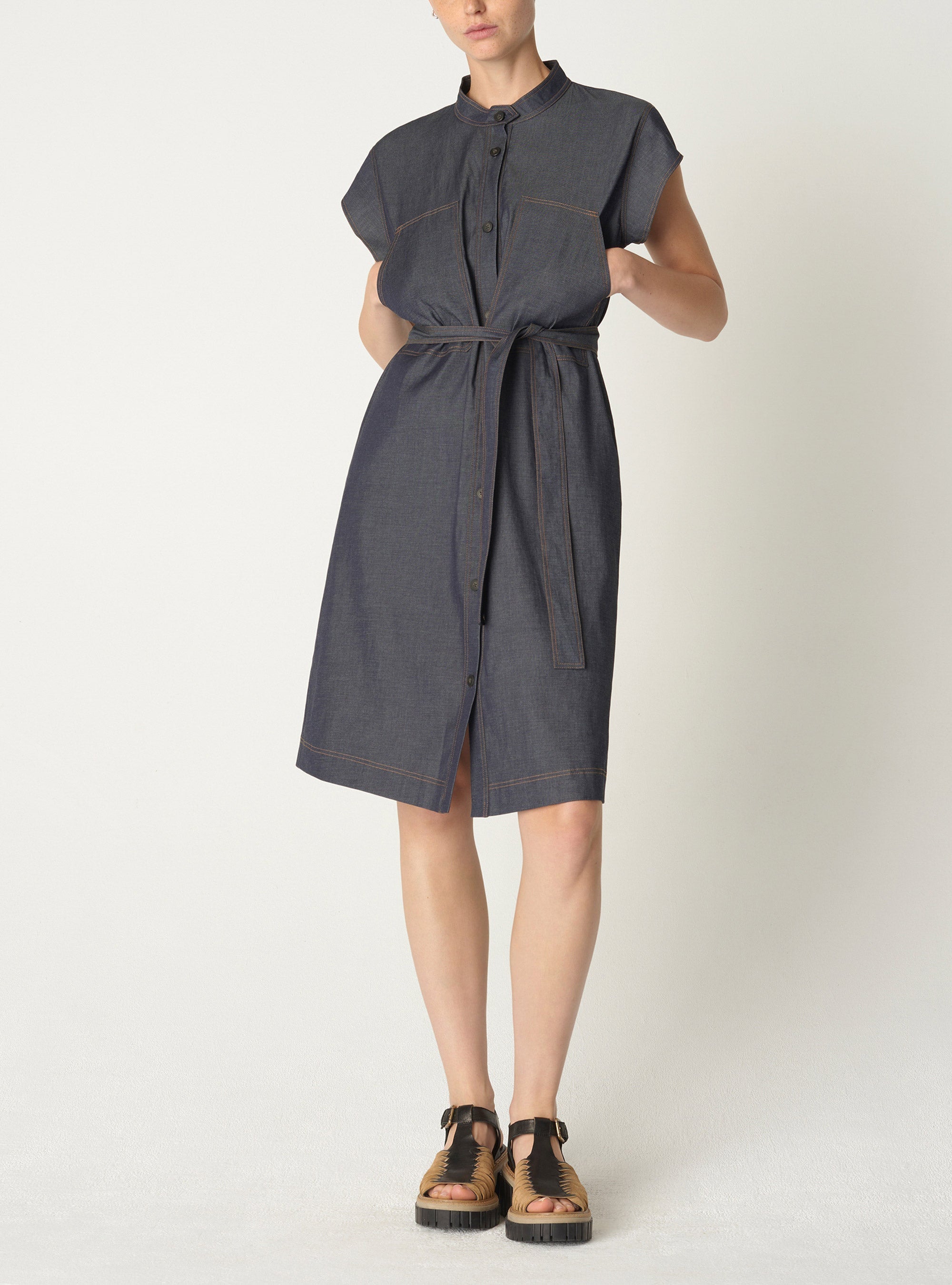 Robe Farah acoté 