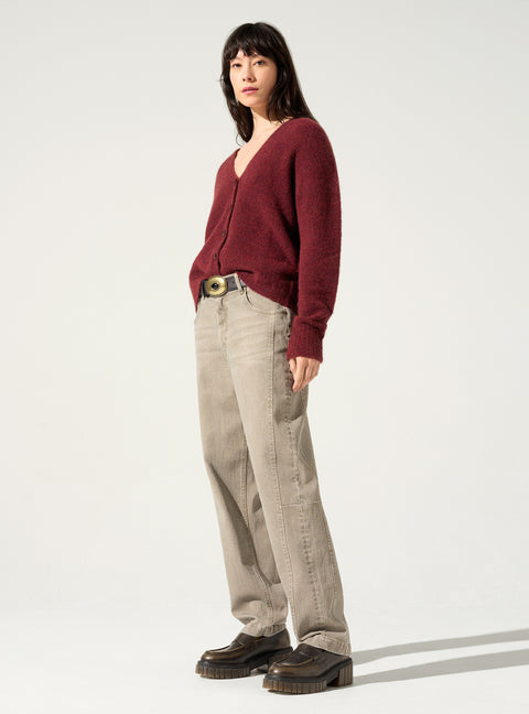 Loose jeans