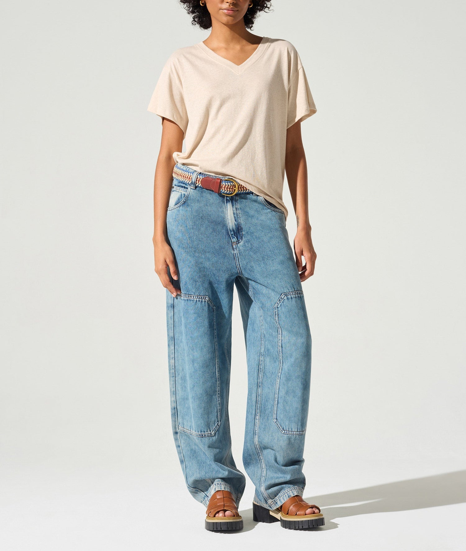 T-shirt col V acoté 