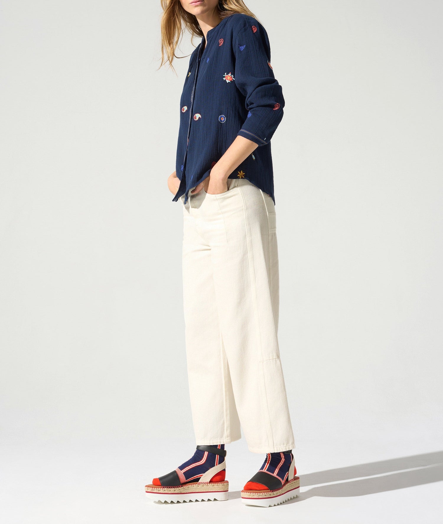 Chemise brodée acoté 