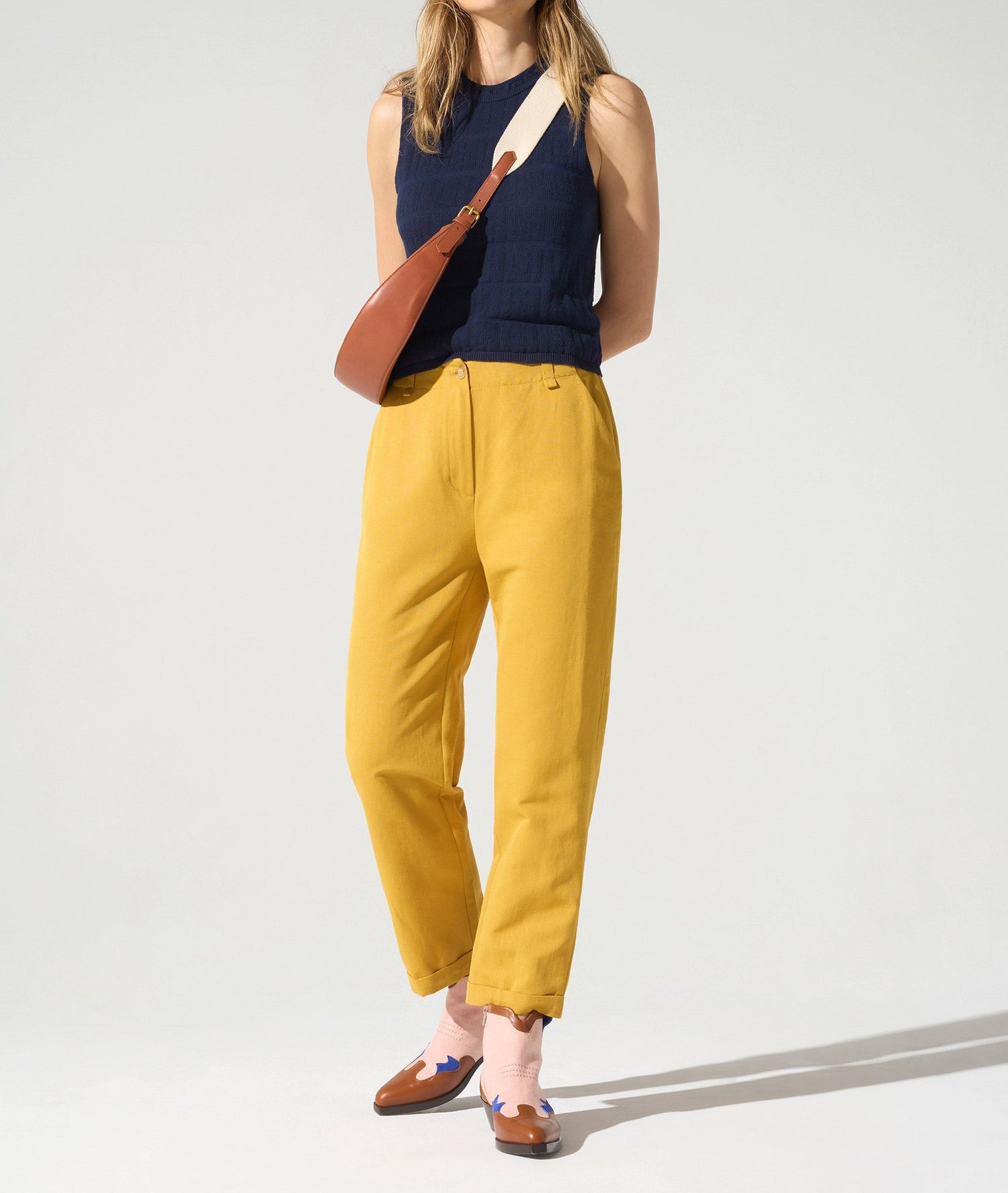 Pantalon carotte acoté 