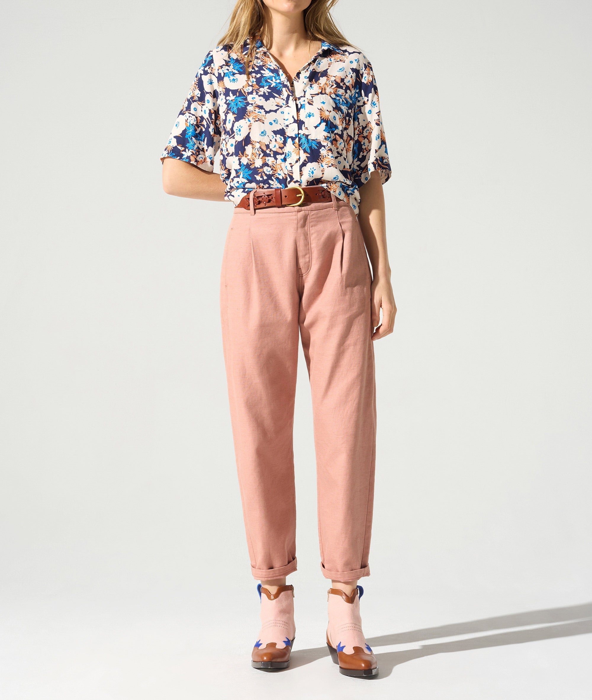 Pantalon fuselé acoté 