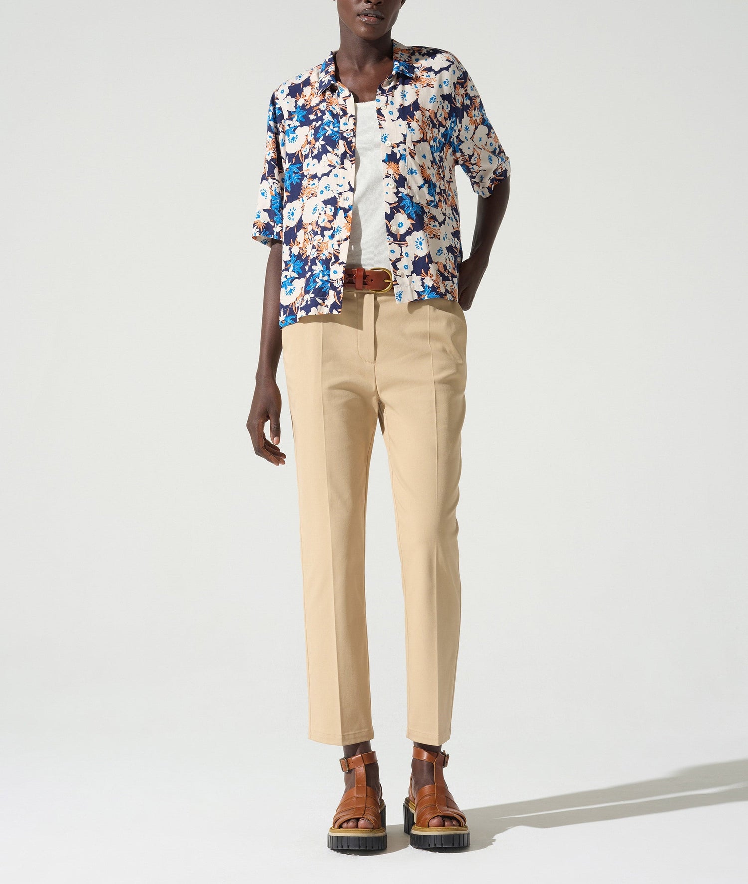 Pantalon cigarette acoté 