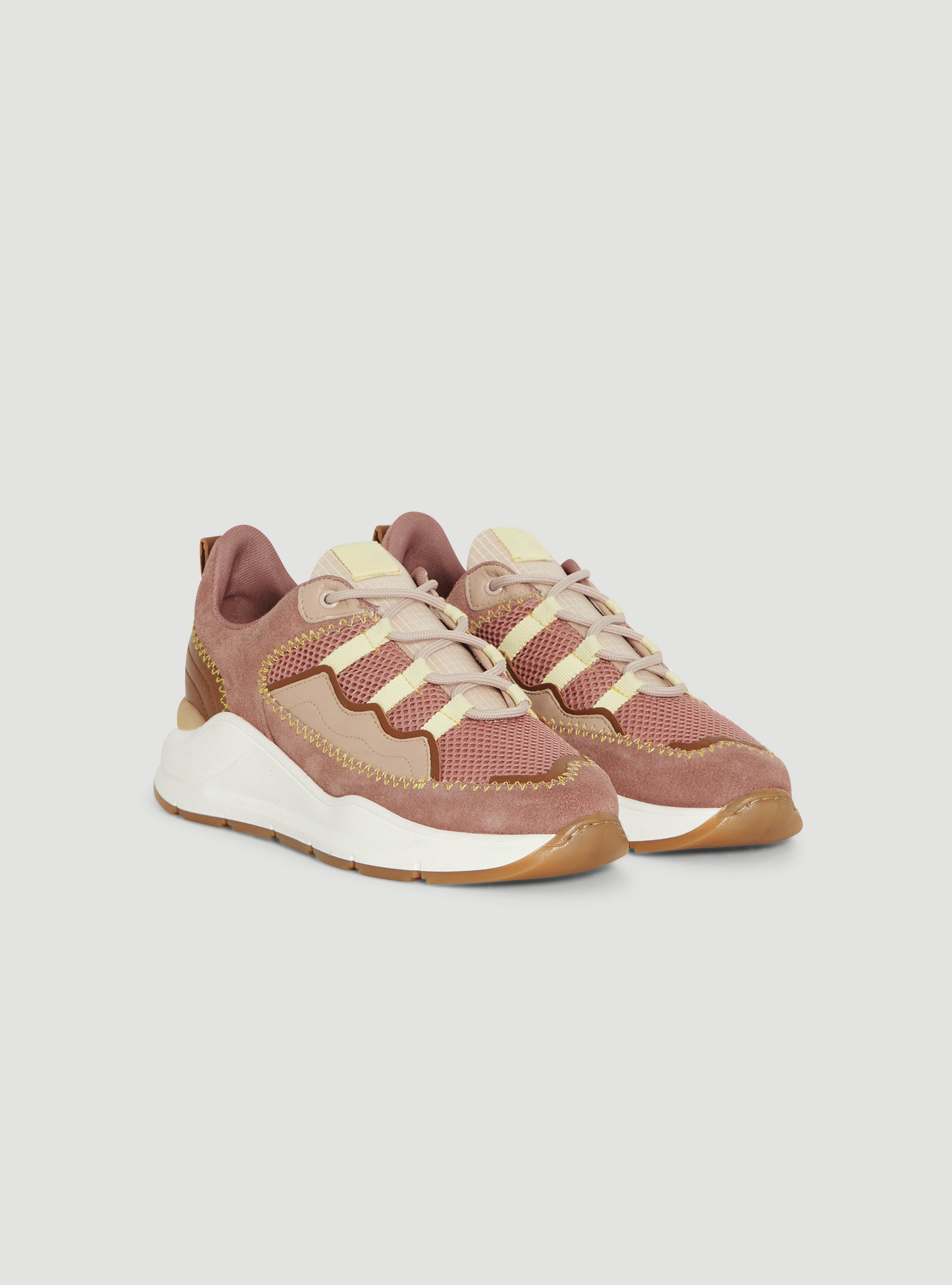 Sneakers compensées