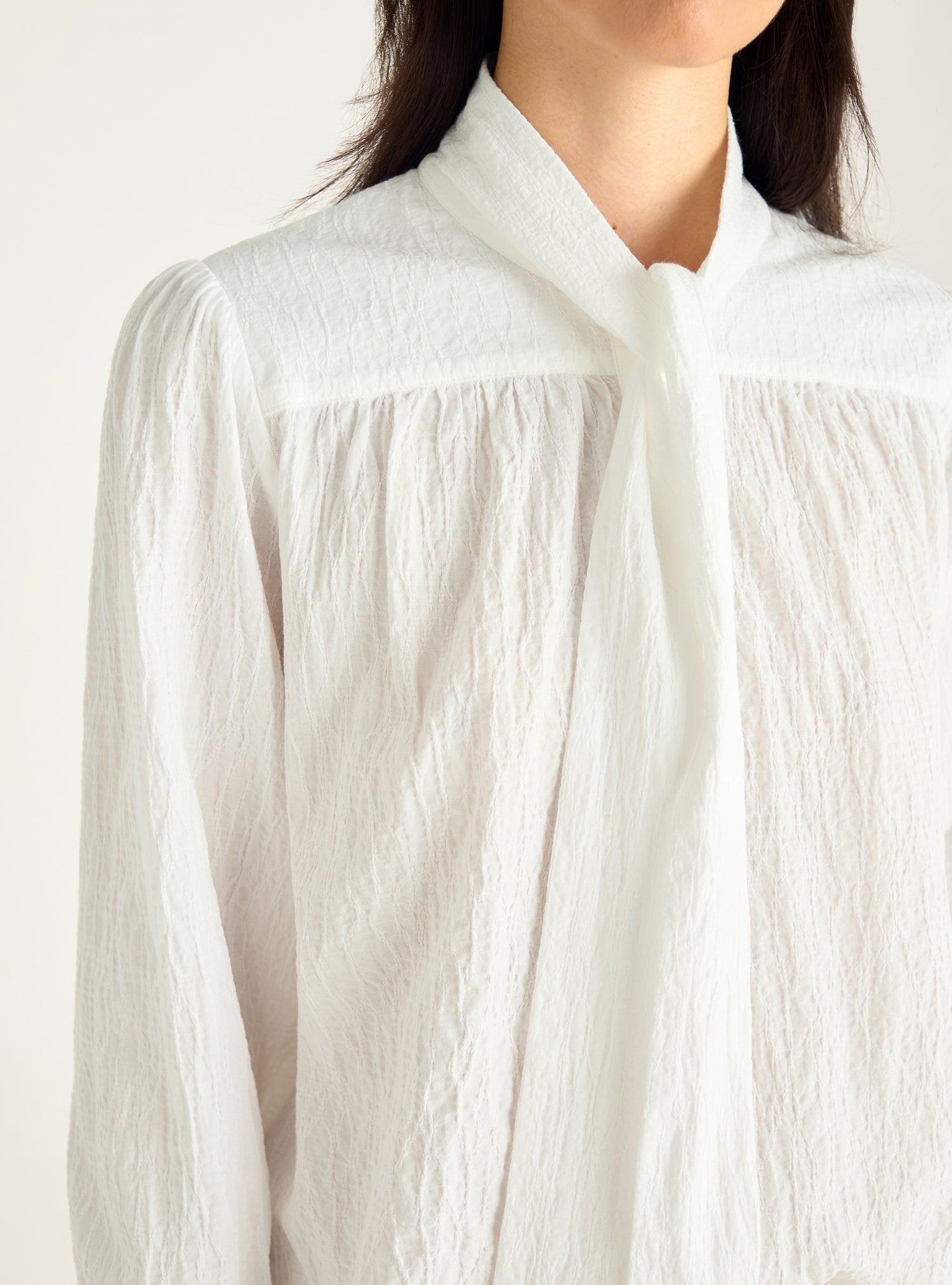 Chemise lavallière ample