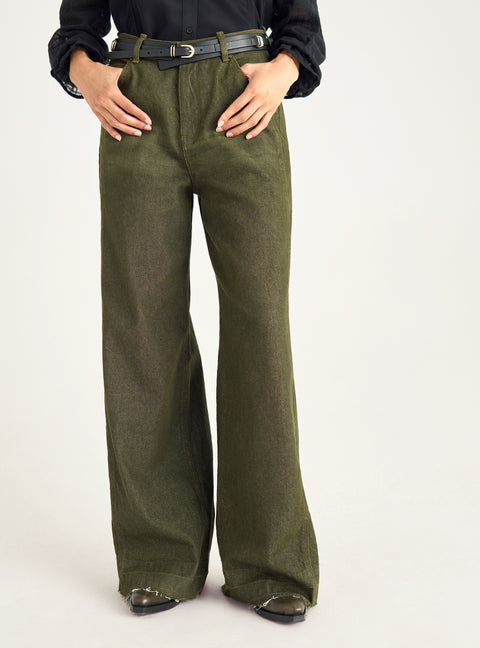 High-waisted wide-leg jeans