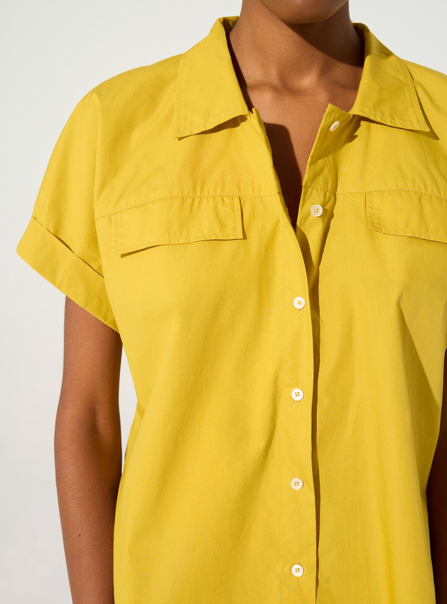 Chemise oversize en coton biologique jaune acoté 