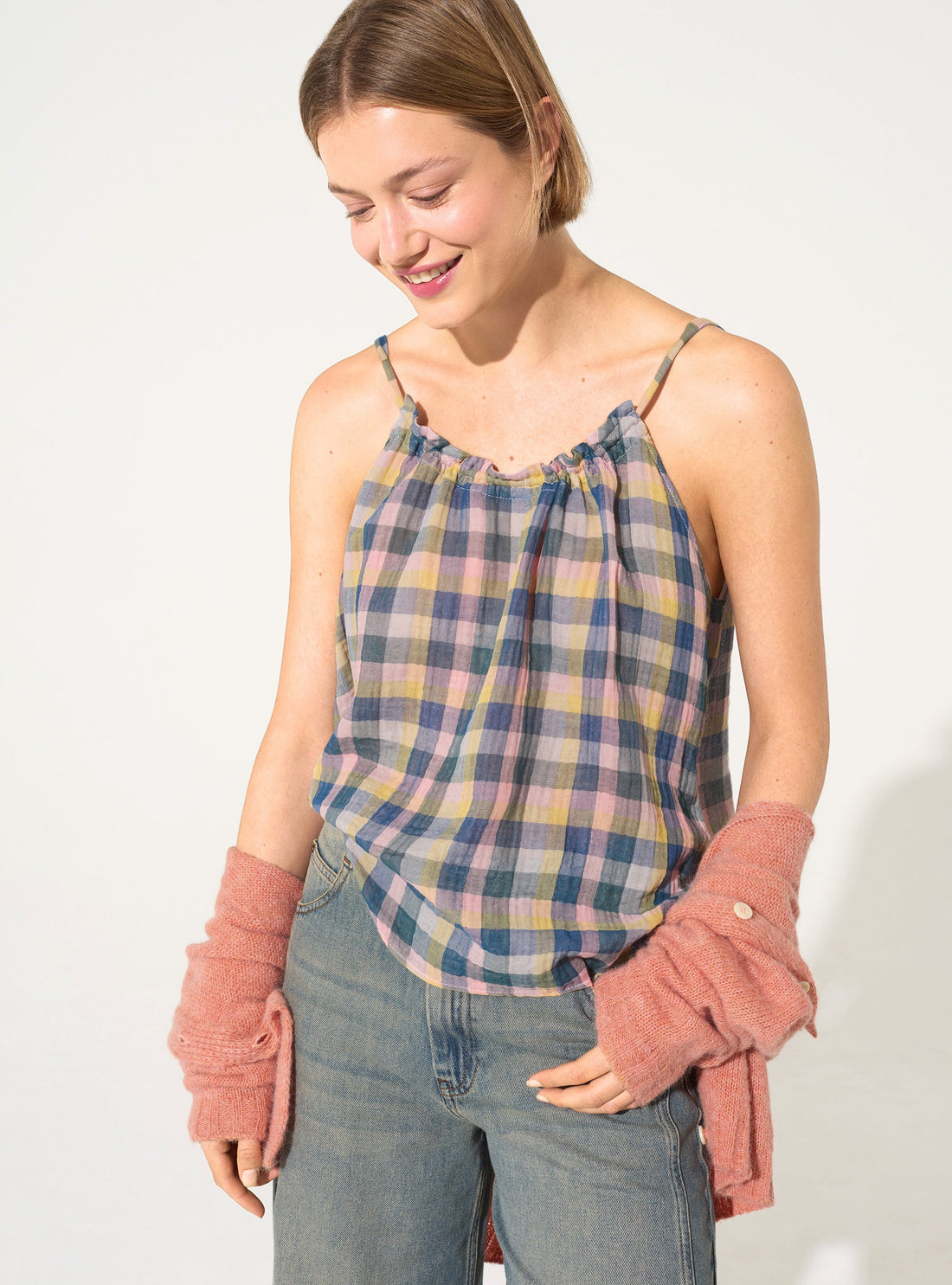 Loose-fitting blue cotton tank top