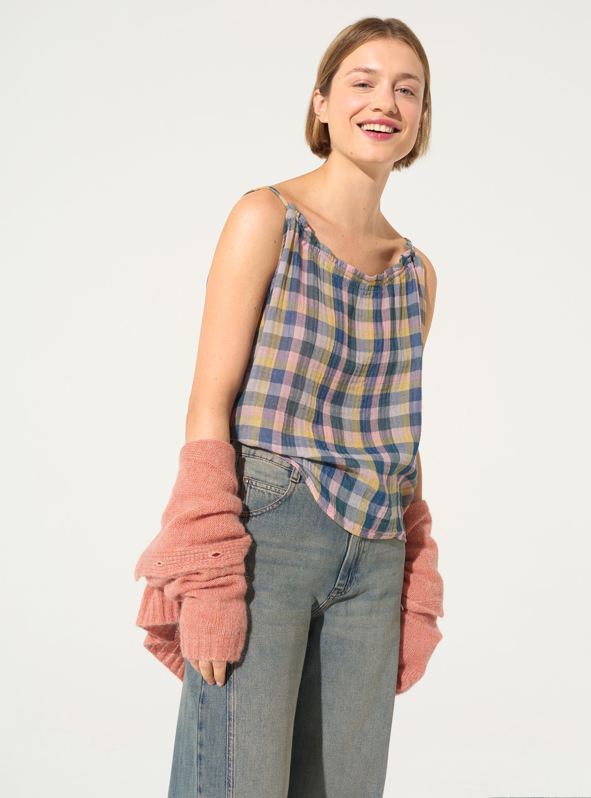 Loose-fitting blue cotton tank top