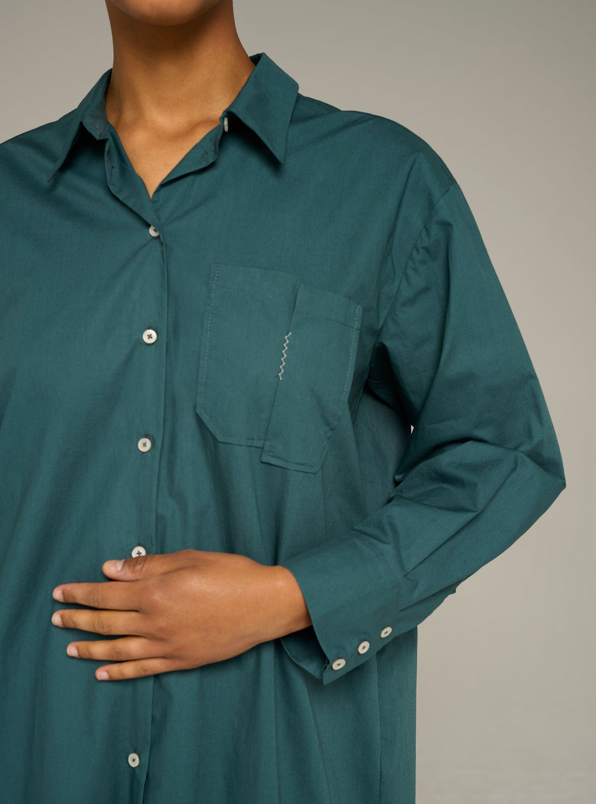 Cotélac acoté robe chemise longue oversize en popeline de coton biologique