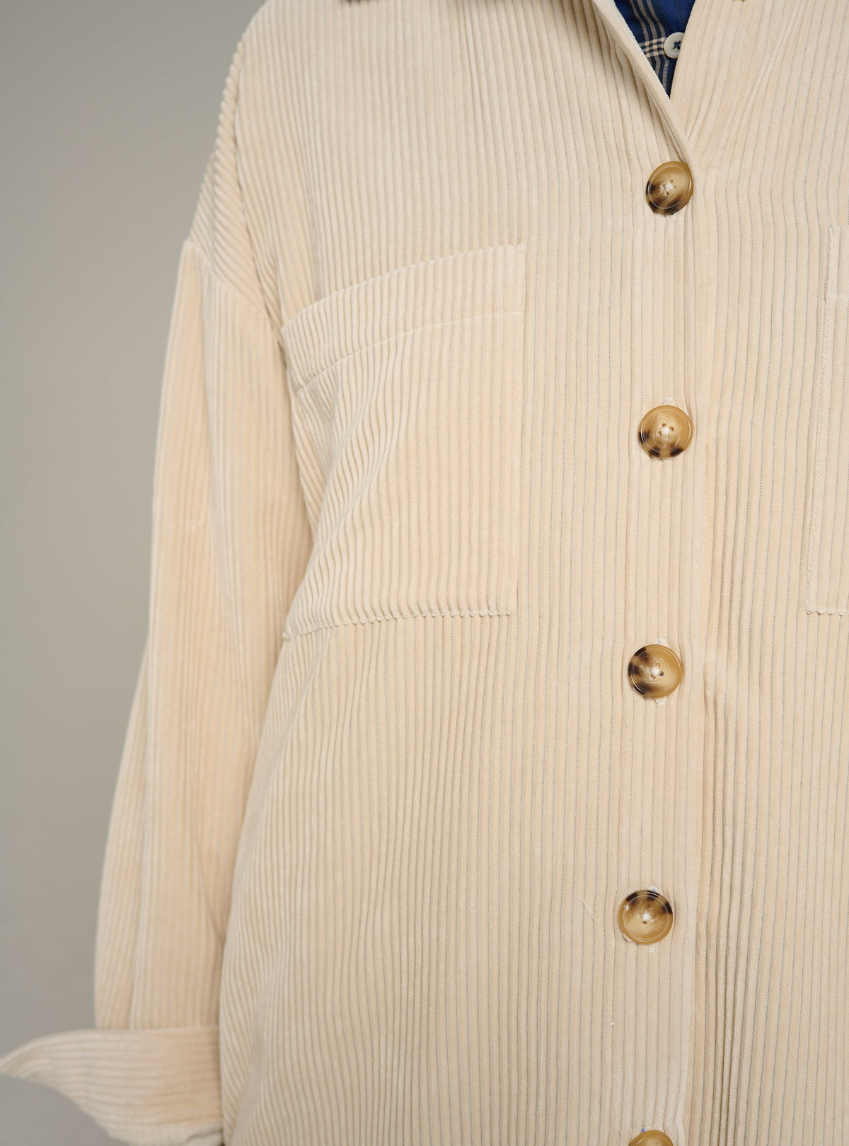 Cotélac acoté chemise oversize manches longues en velours grosses côtes