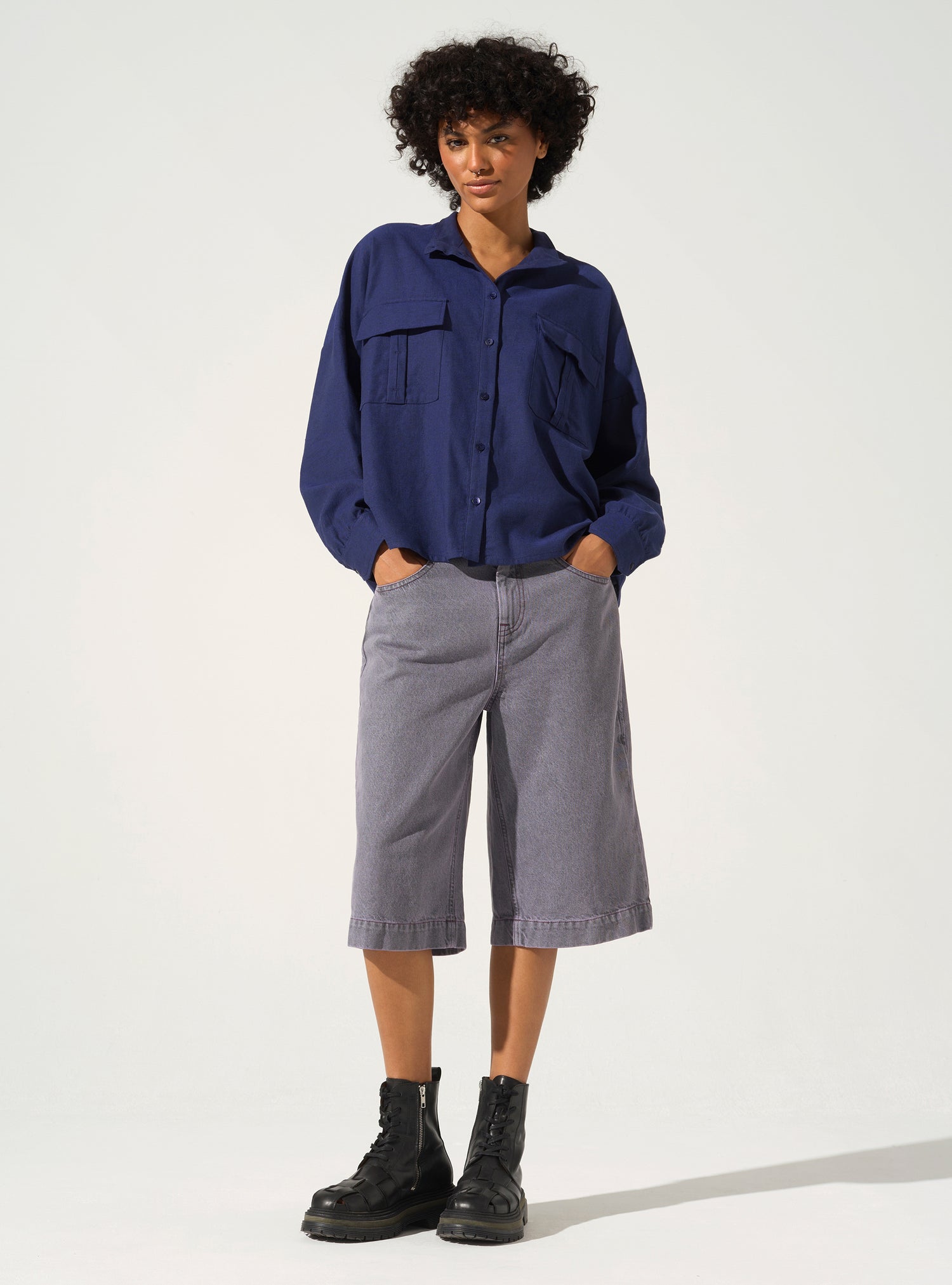 Loose shirt