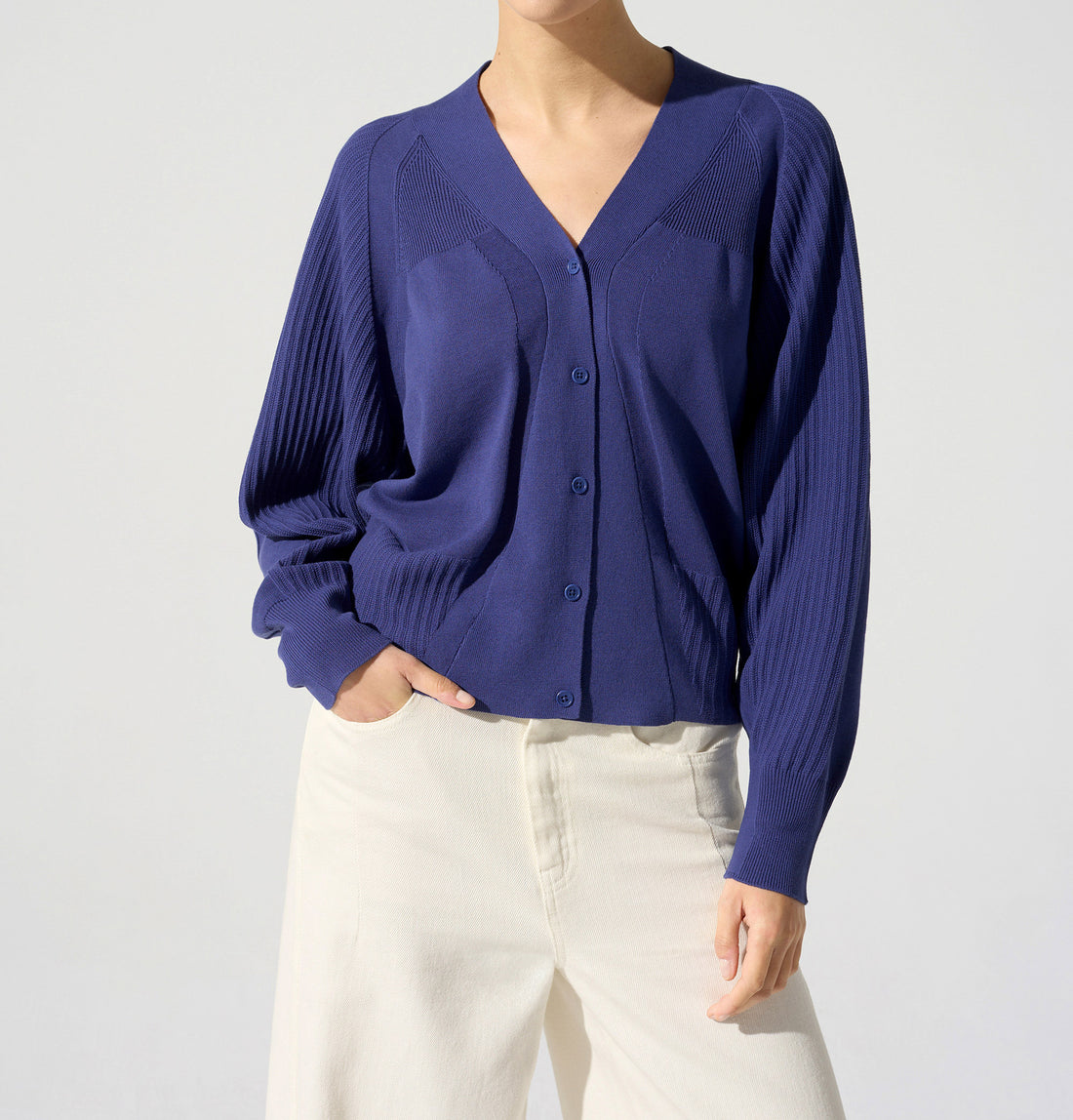 Long-sleeved cardigan