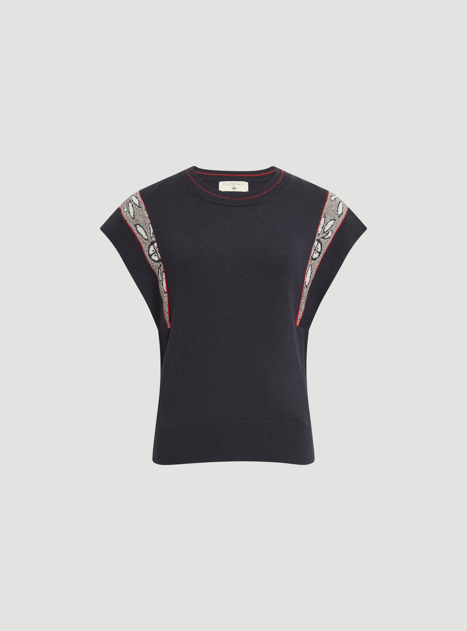 Short sleeve sweater