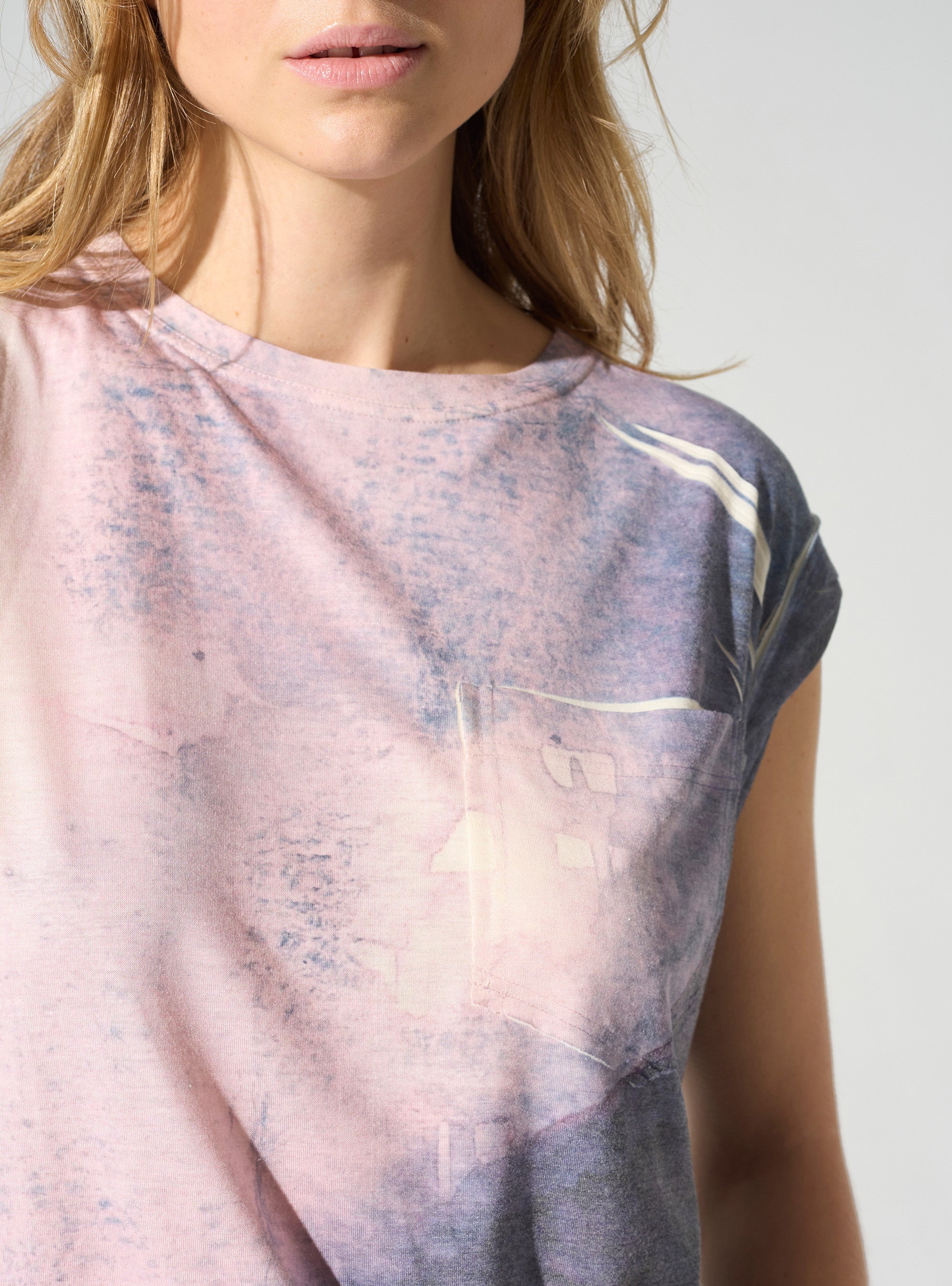 Short sleeve t-shirt