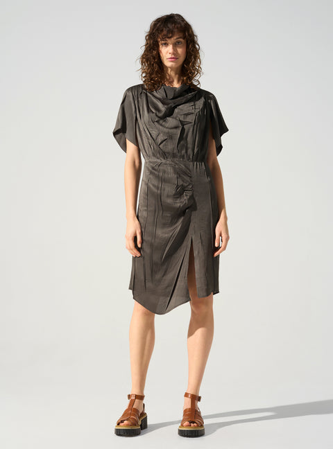 Robe manches fendues