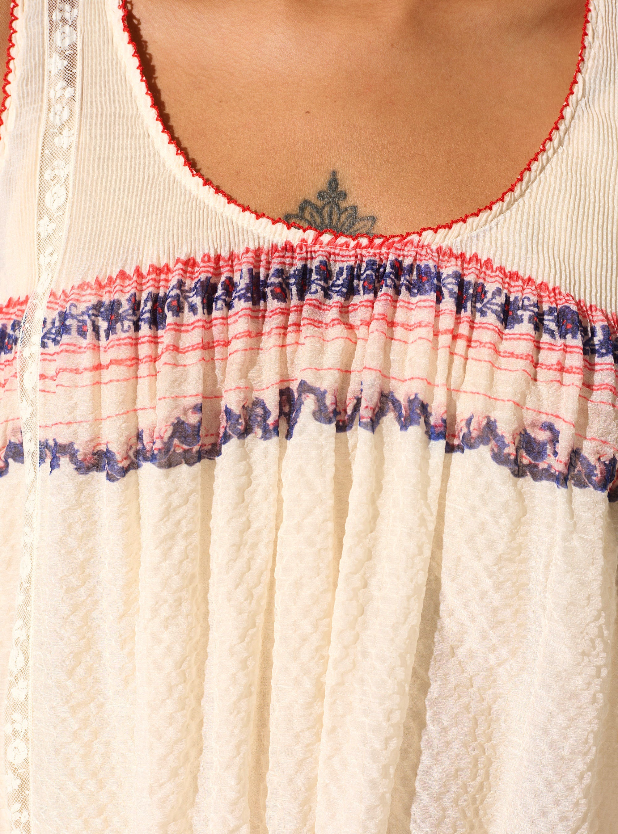 Tank top wide straps