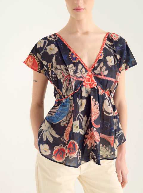 Flowing blouse