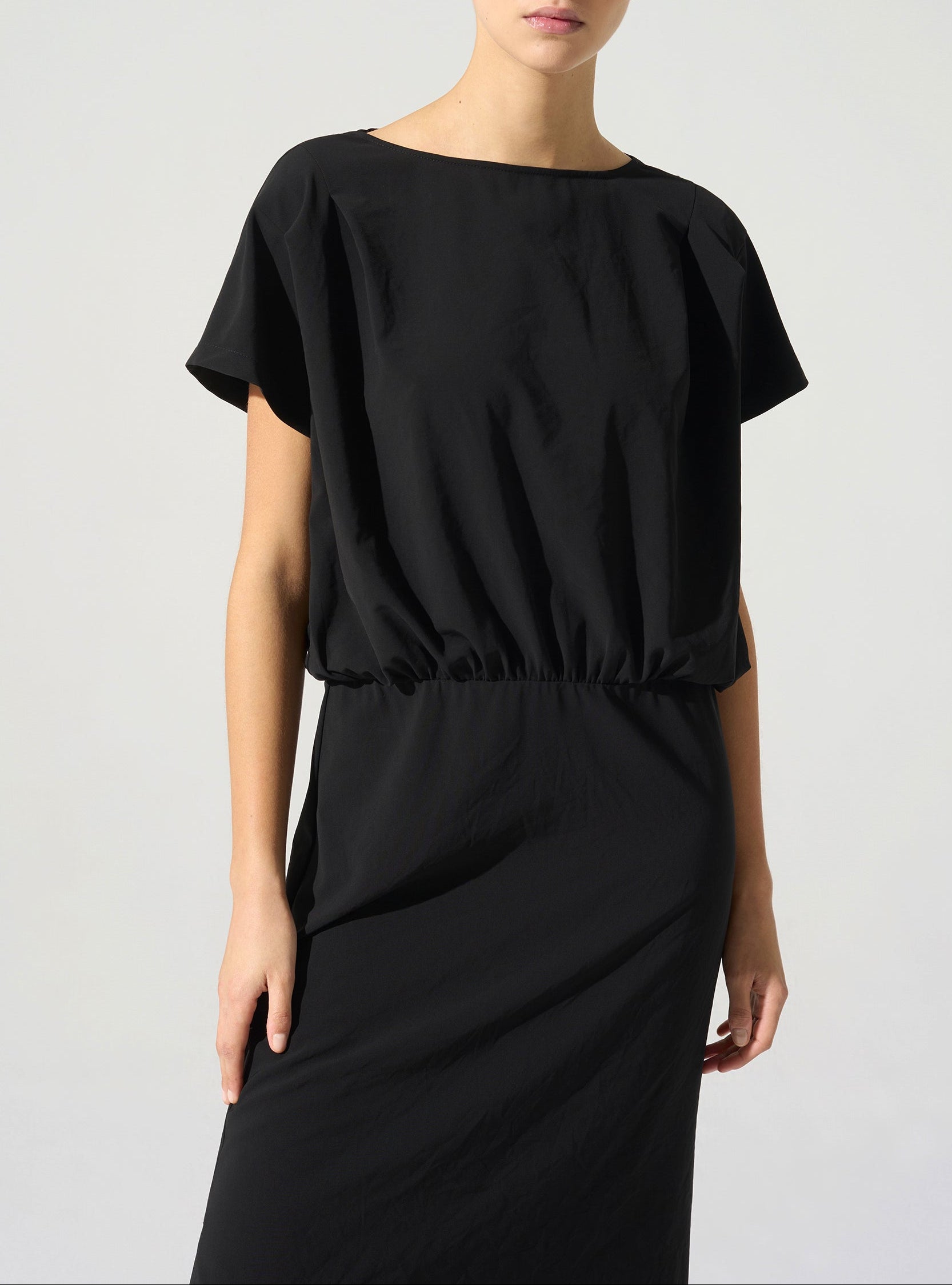 Robe manches courtes mi-mollets