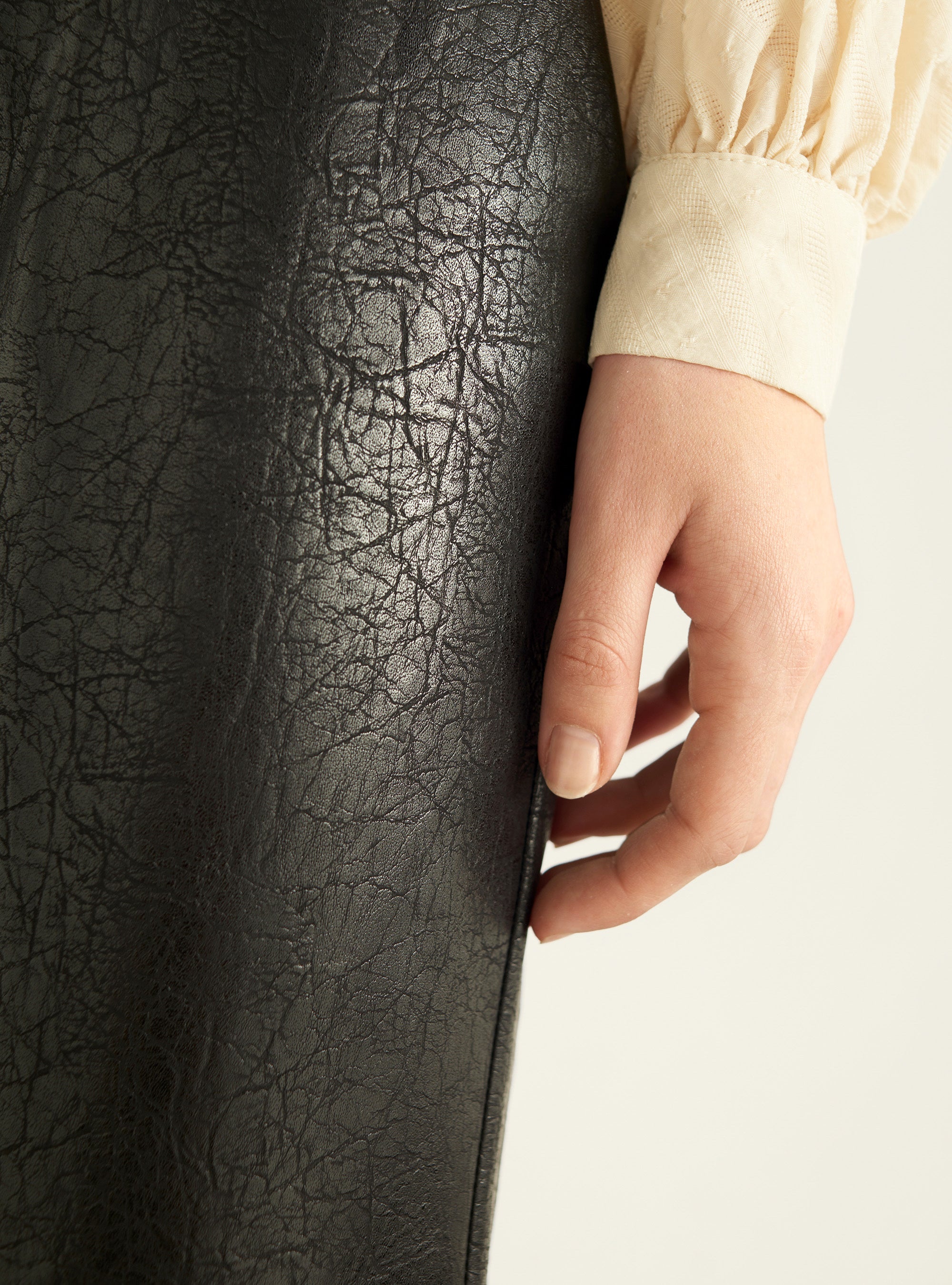 Pantalon flare en imitation cuir