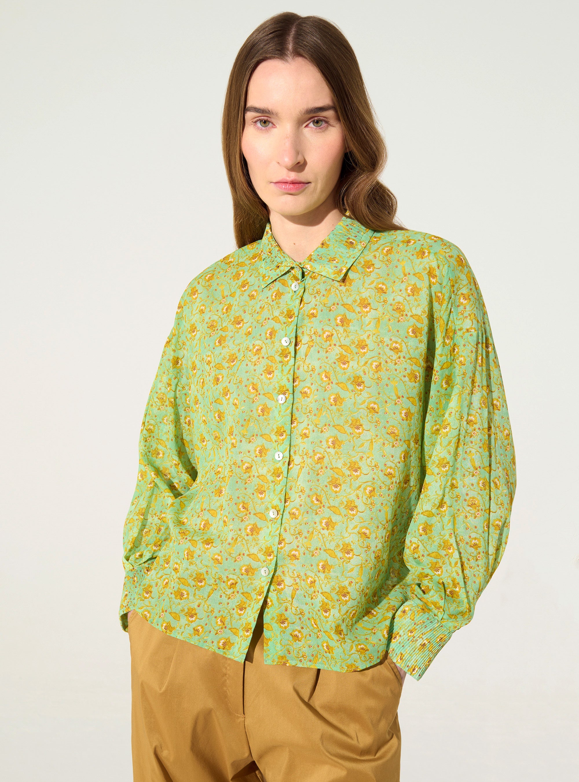 Chemise oversize plissée imprimée en coton vert