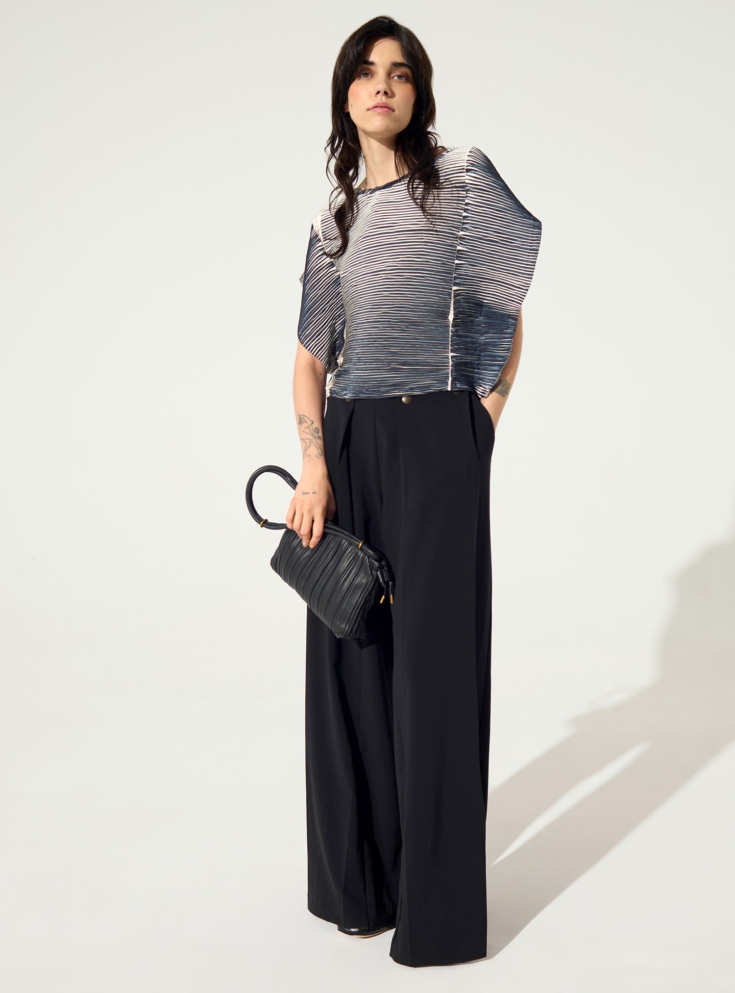 Blouse droite plissée noire