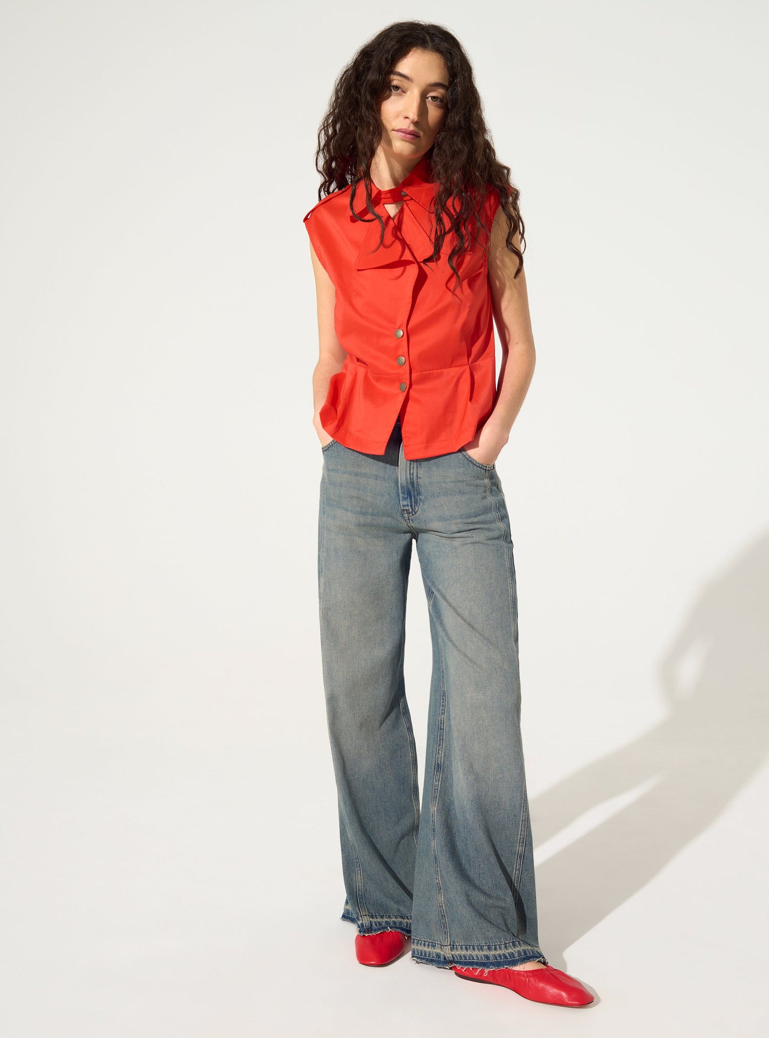 Red pleated fitted cotton shirt