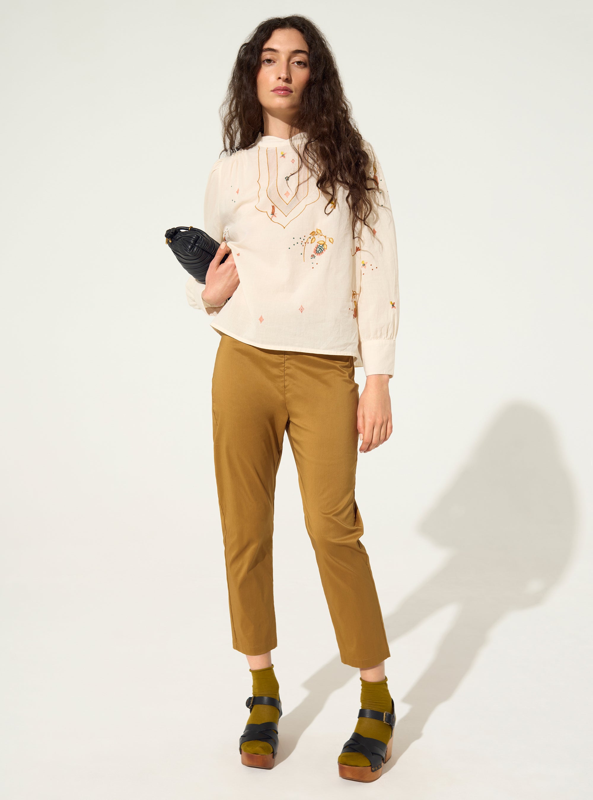 Brown cotton cropped trousers