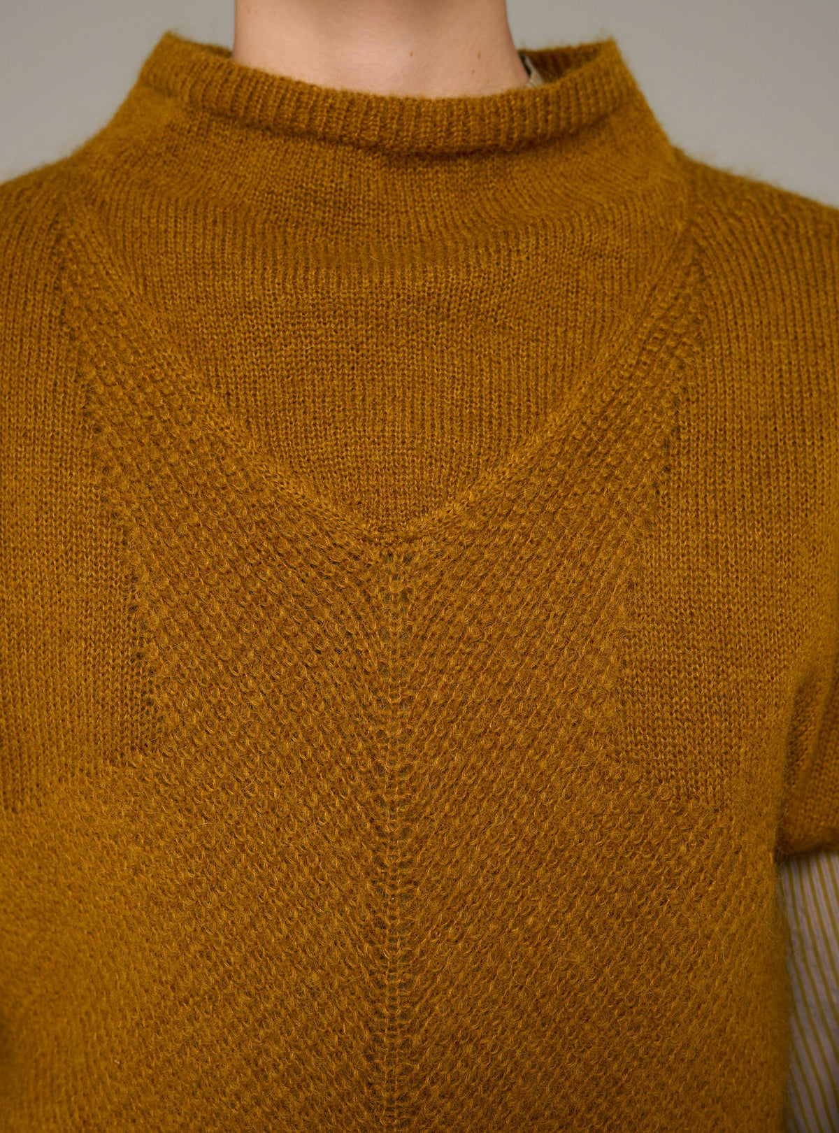 Cotélac pull ajusté col rond manches courtes