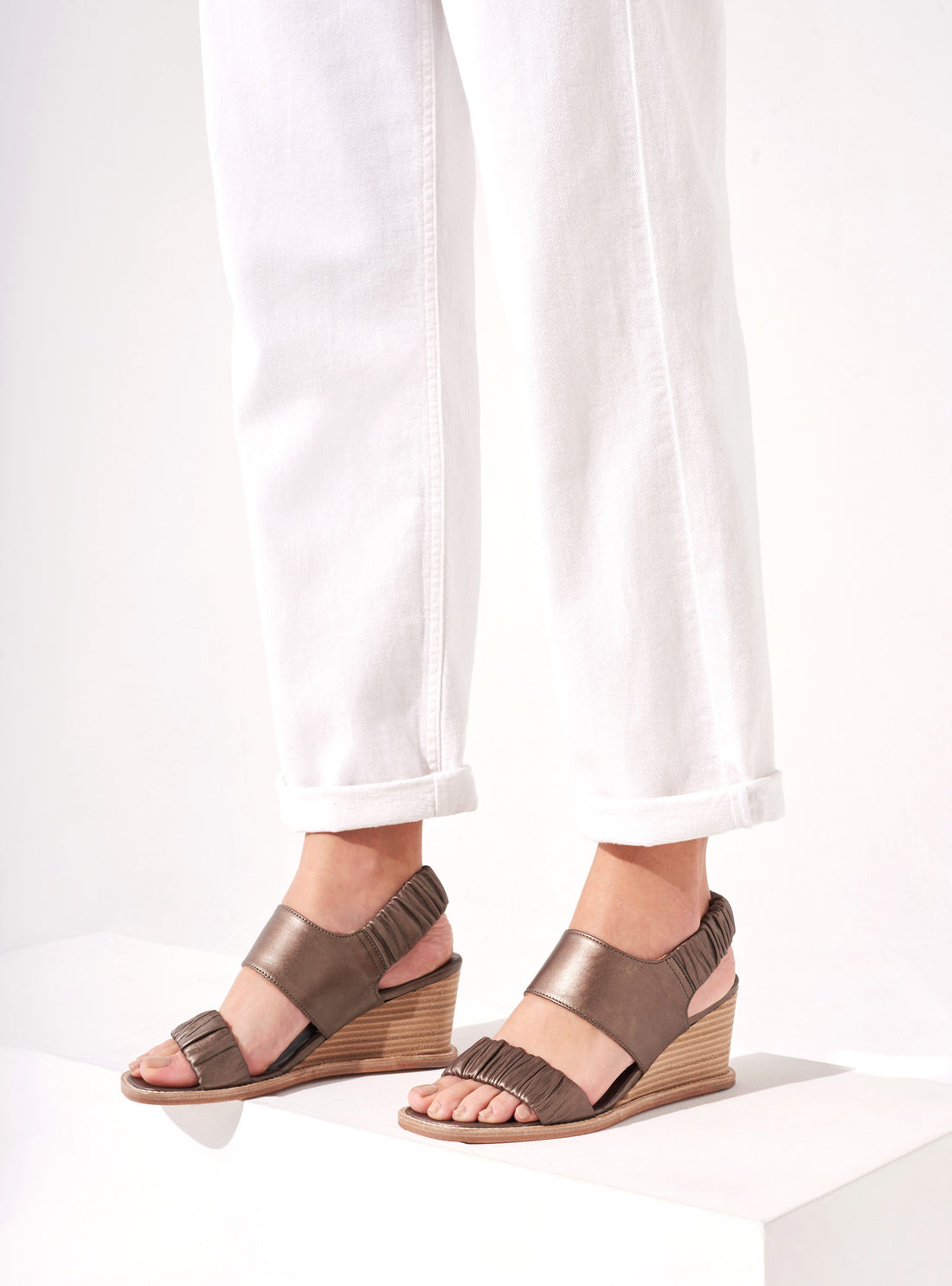 Sandales Compensées En Cuir